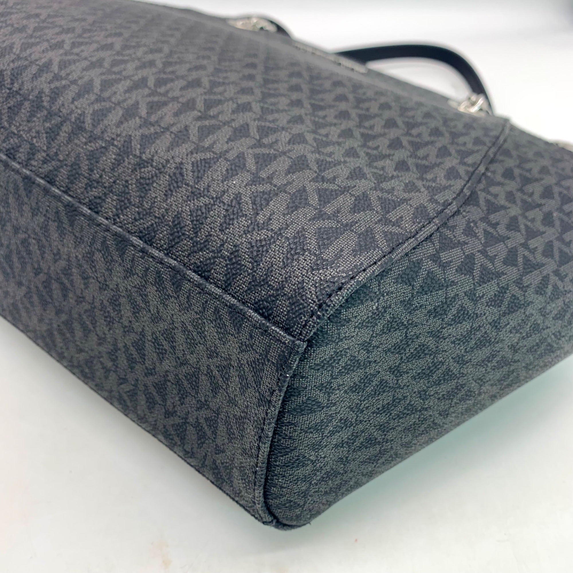 Michael Kors Jet Set Black Signature Coated Canvas Shoulder Bag