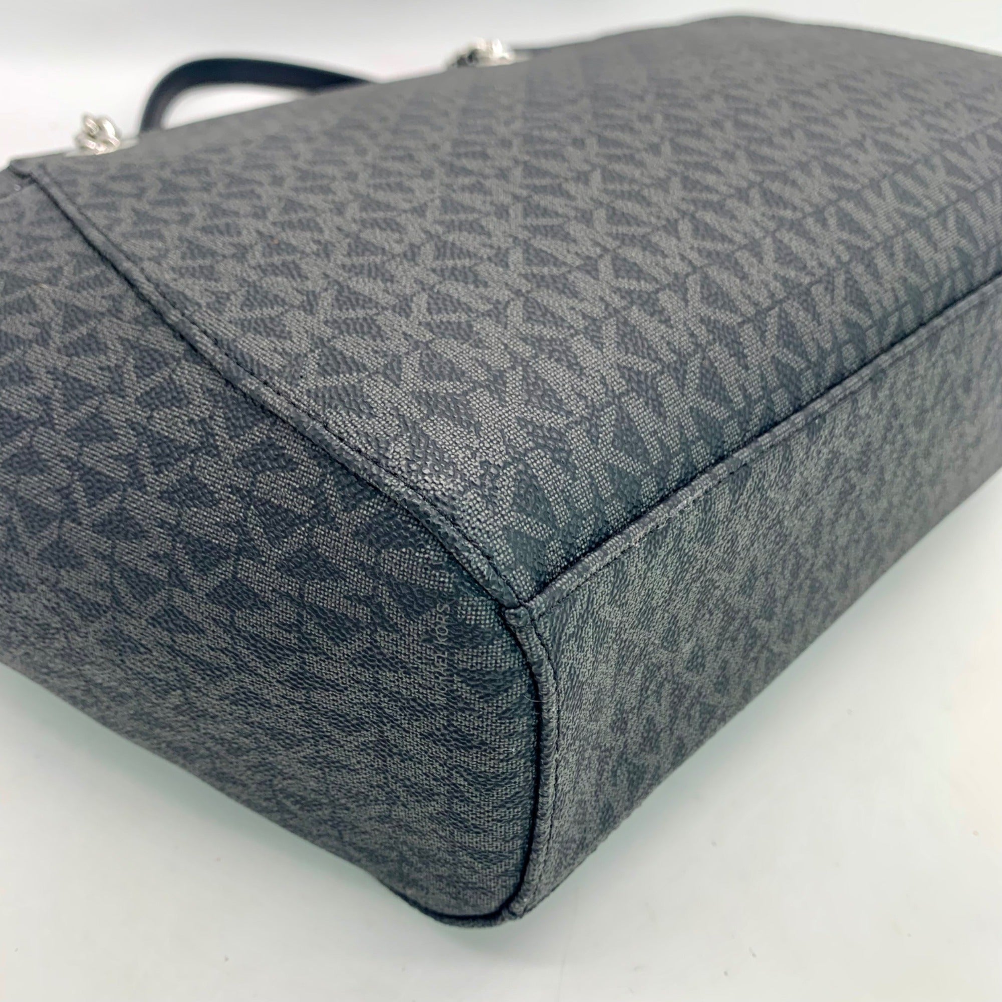 Michael Kors Jet Set Black Signature Coated Canvas Shoulder Bag
