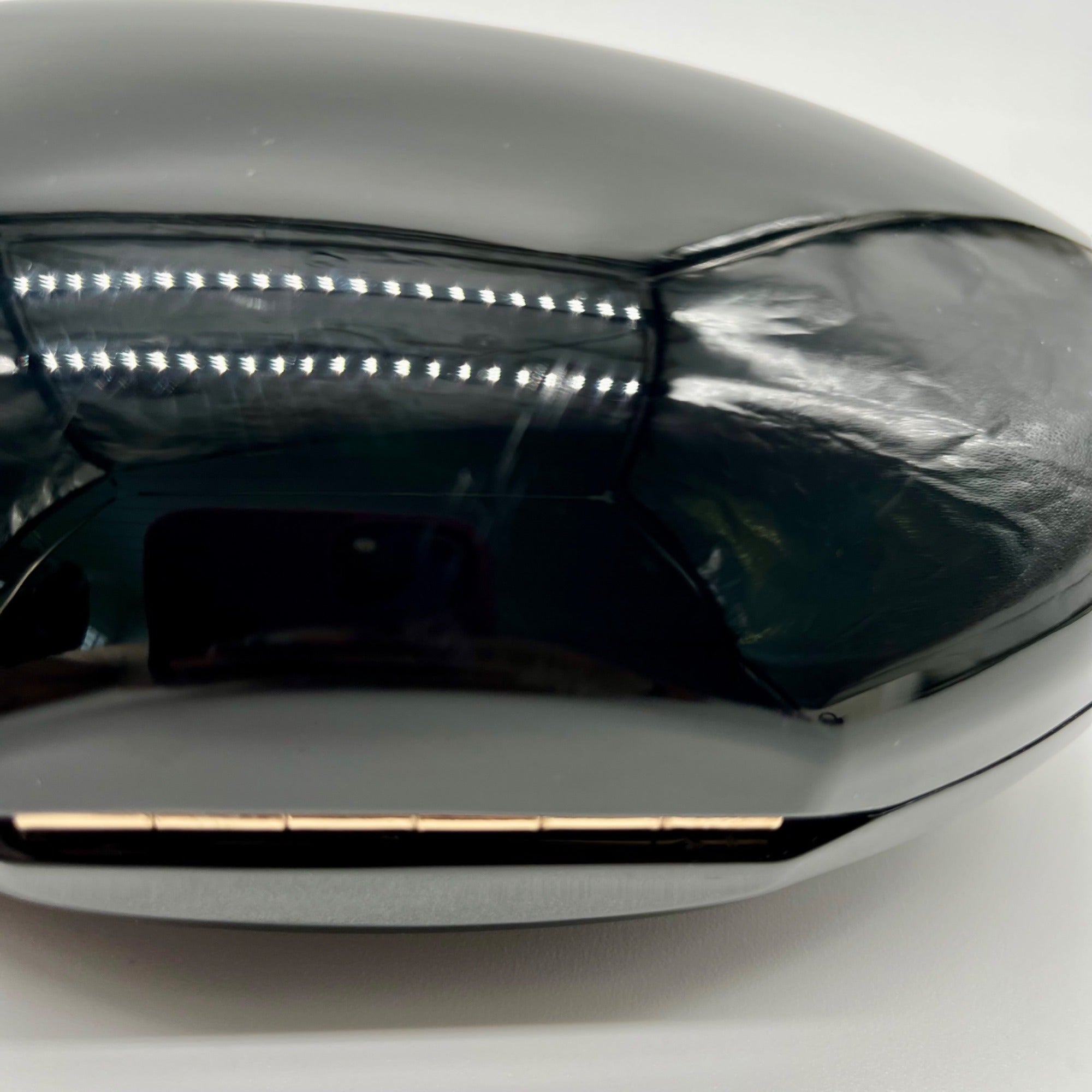 Black Glossy Oval Hard-Case Minaudière Evening Clutch Bag