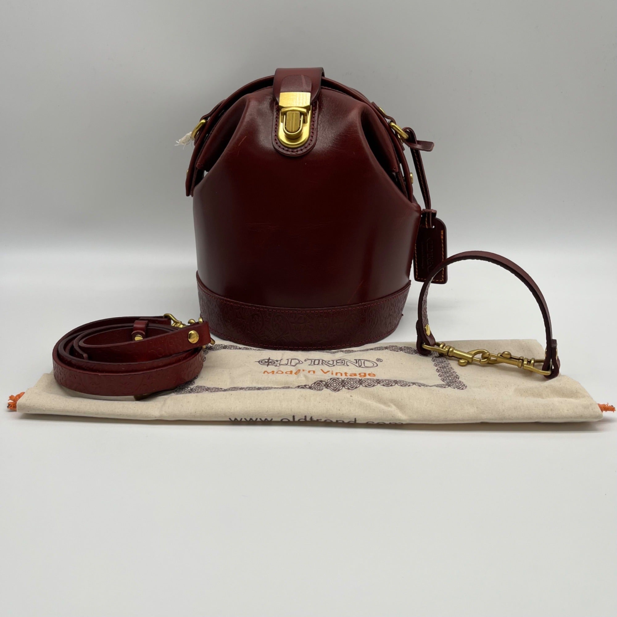 Old Trend Red Leather Doctor Bucket Crossbody Bag