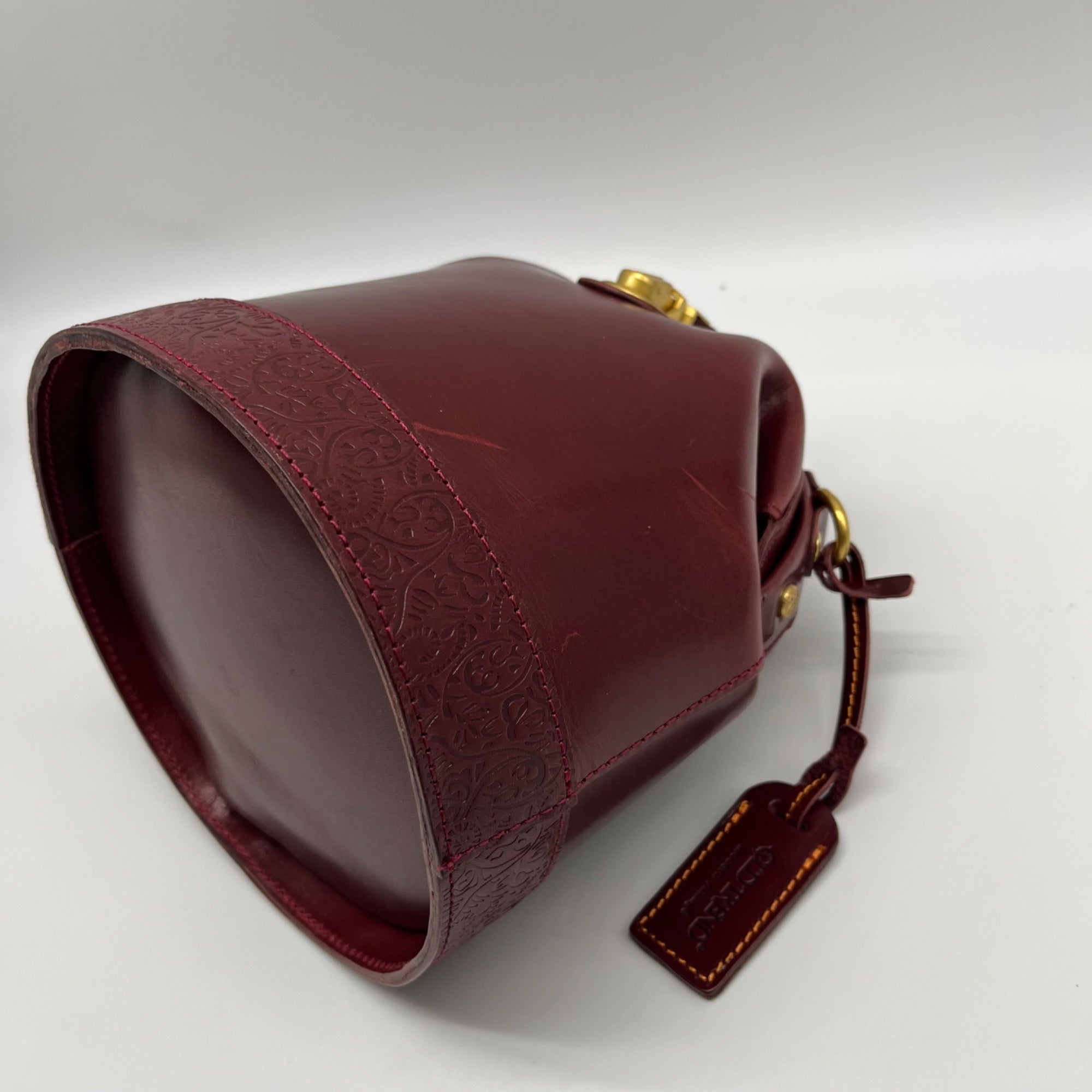 Old Trend Red Leather Doctor Bucket Crossbody Bag
