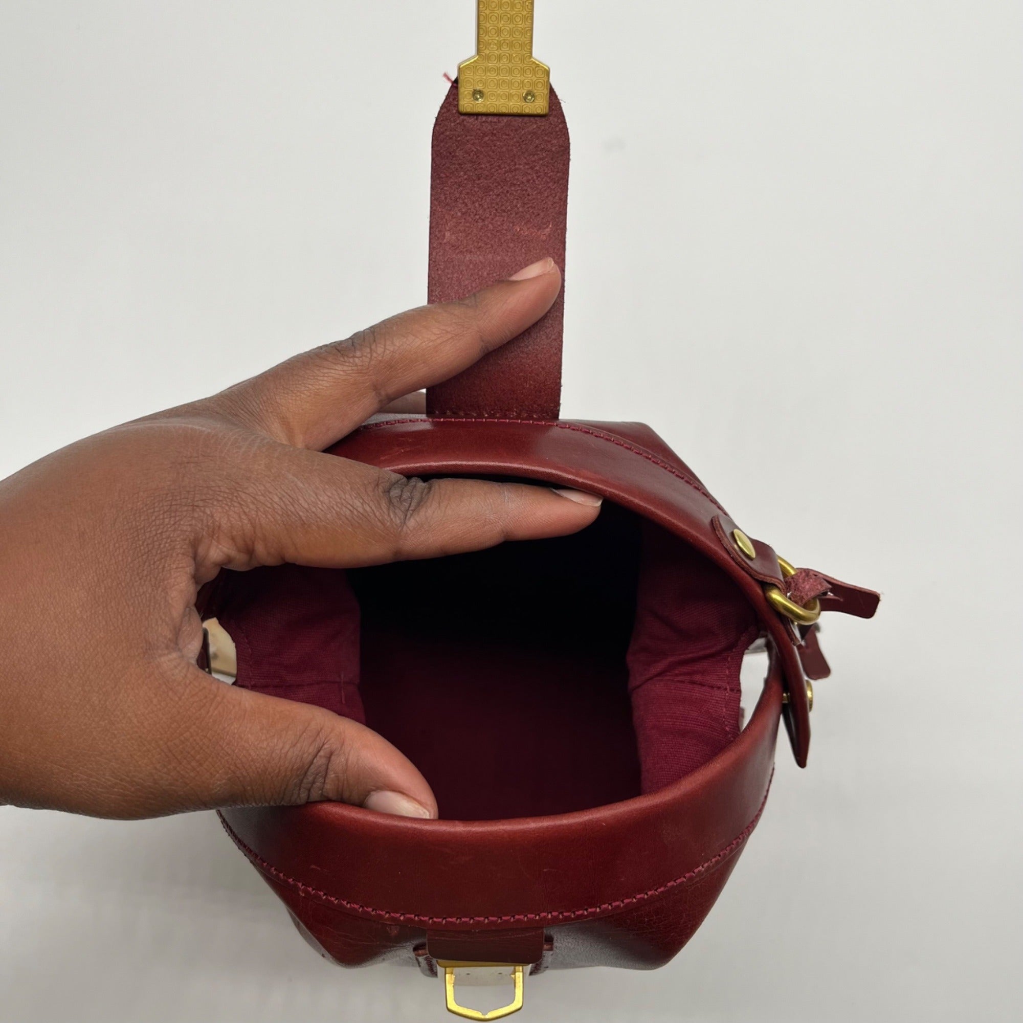 Old Trend Red Leather Doctor Bucket Crossbody Bag