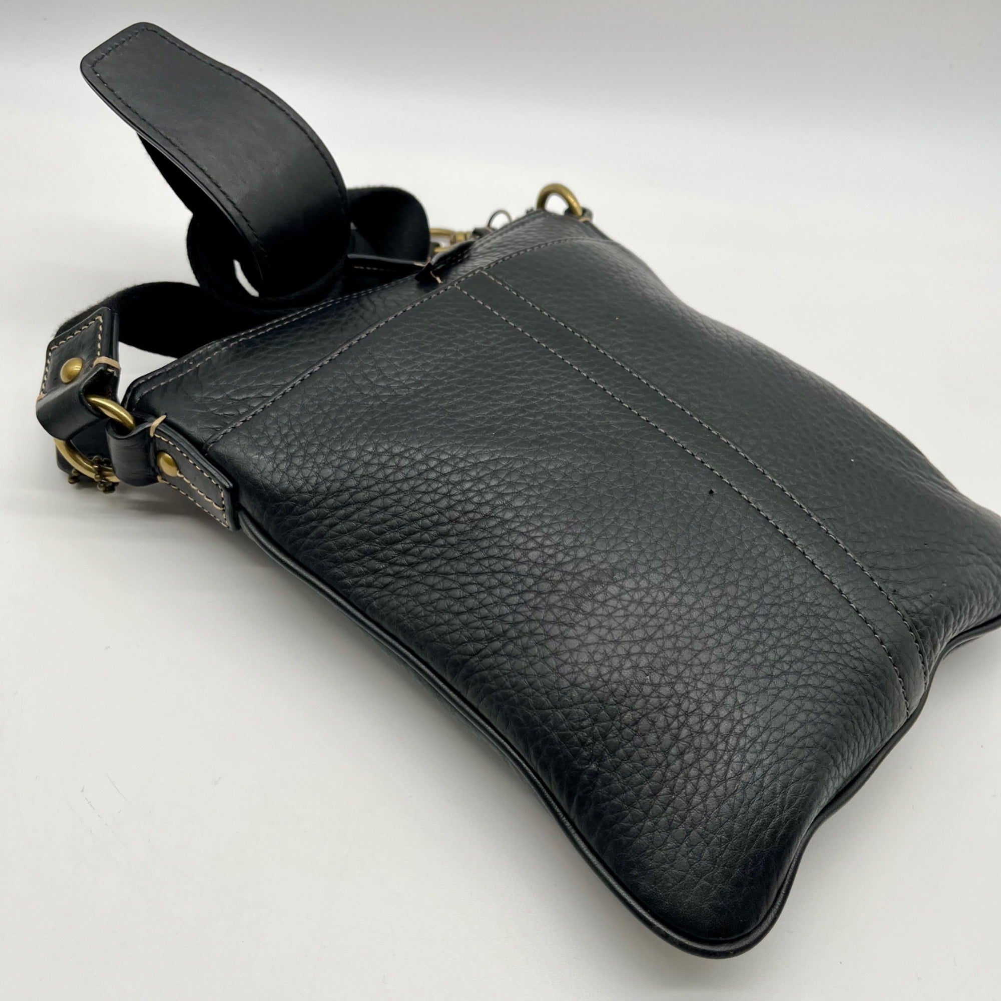 Coach Black Pebbled Leather Kitt Messenger Crossbody Bag