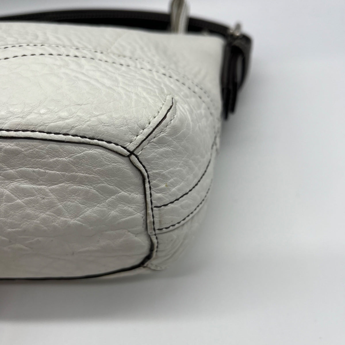 Coach White Vintage Leather Soho Pebbled Hobo Shoulder Bag