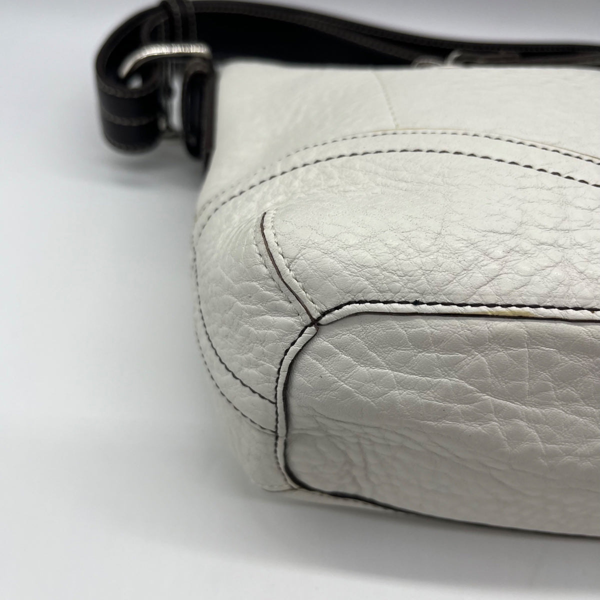 Coach White Vintage Leather Soho Pebbled Hobo Shoulder Bag