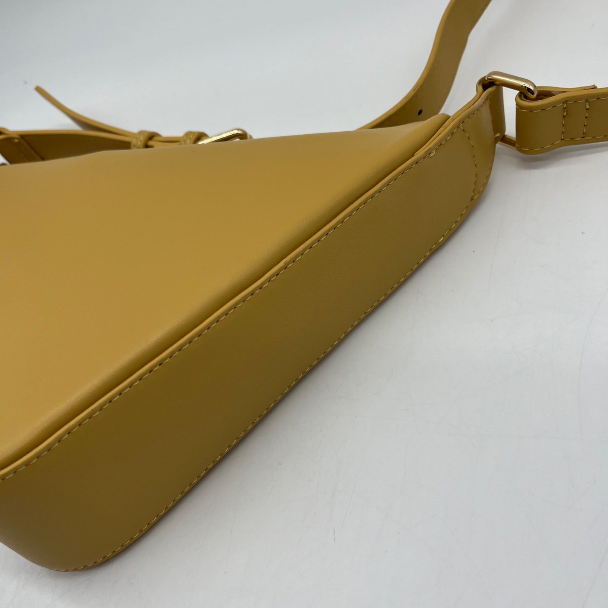 MMS Brown Leather Shoulder Bag