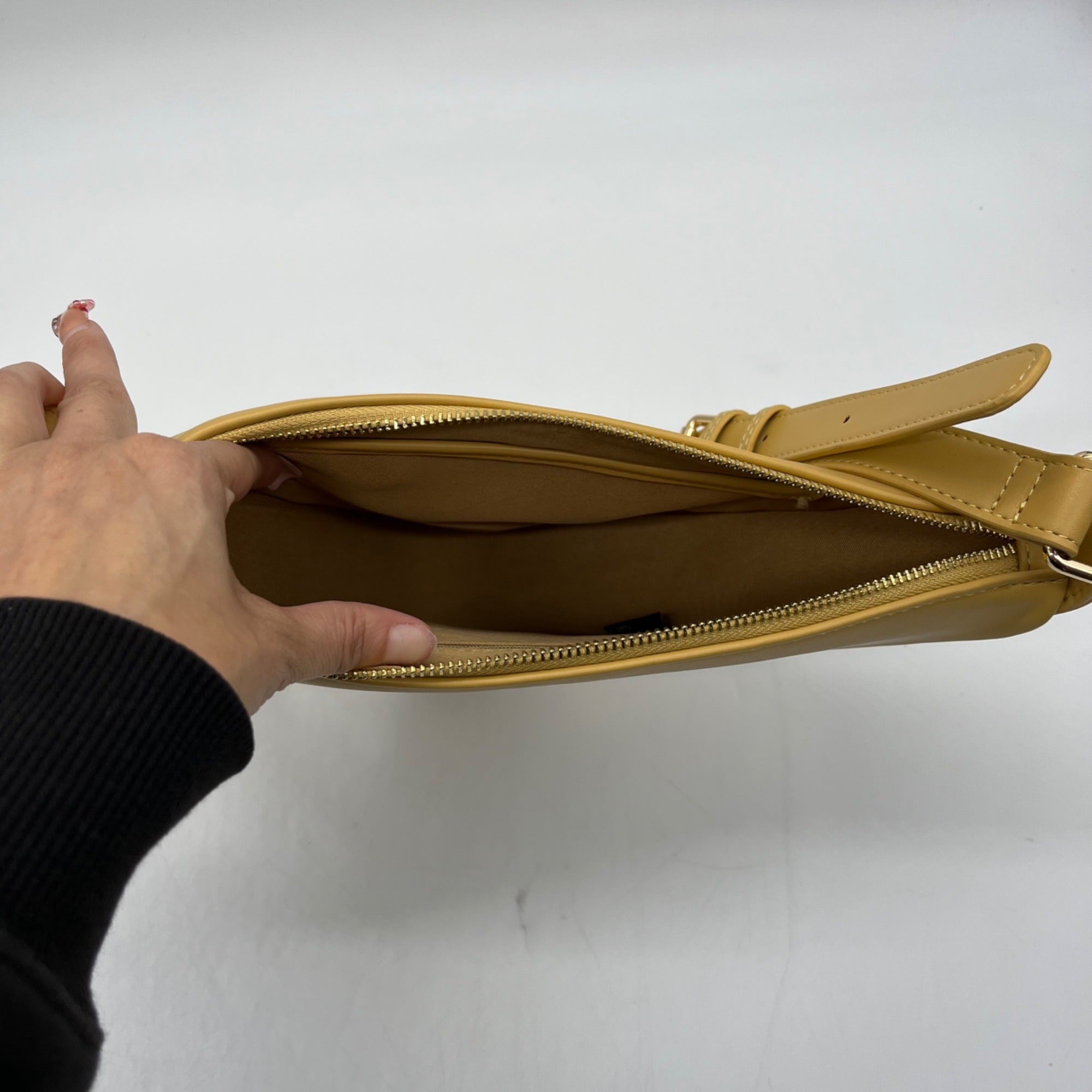MMS Brown Leather Shoulder Bag