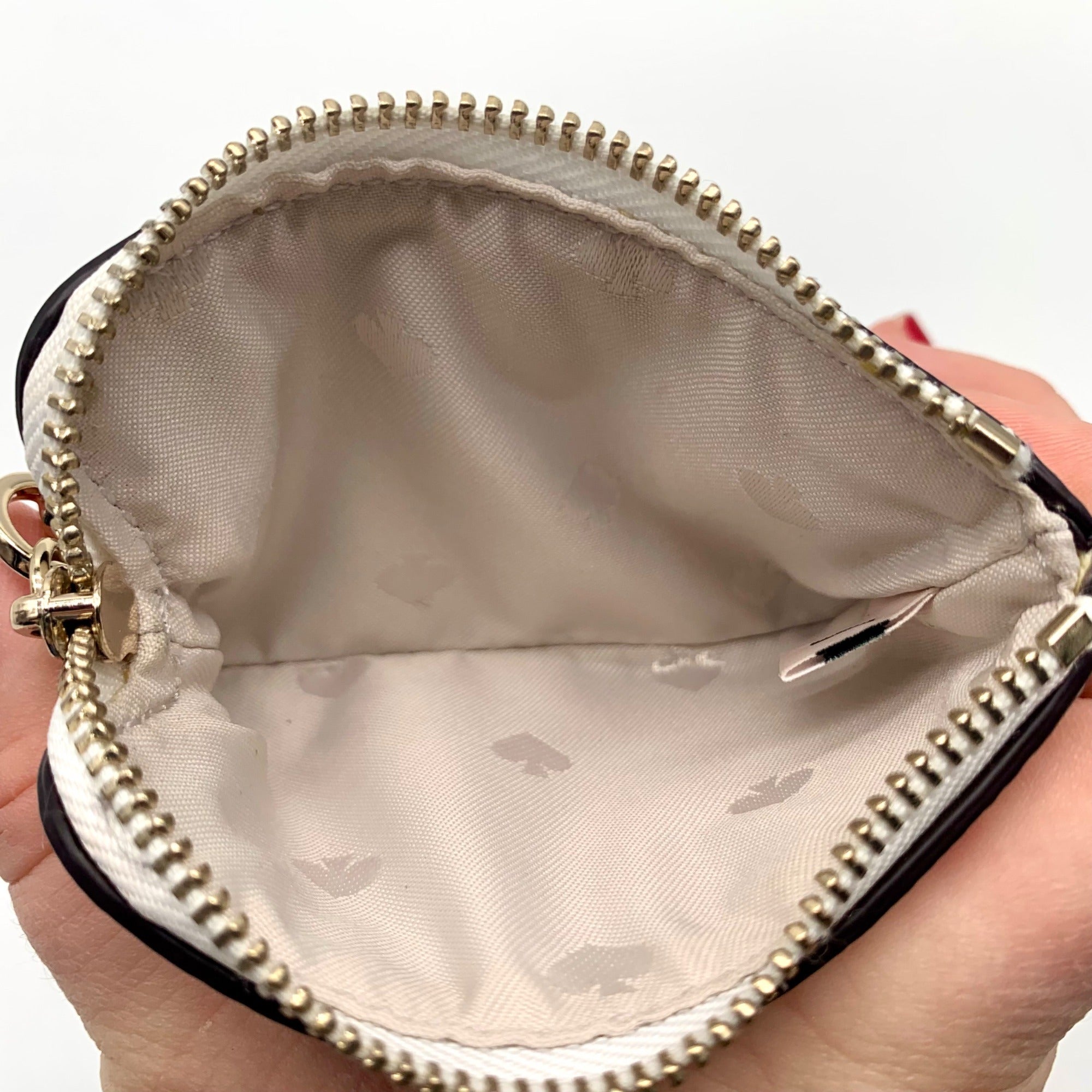 Kate Spade White Pebbled Leather Zip-Up Coin Purse