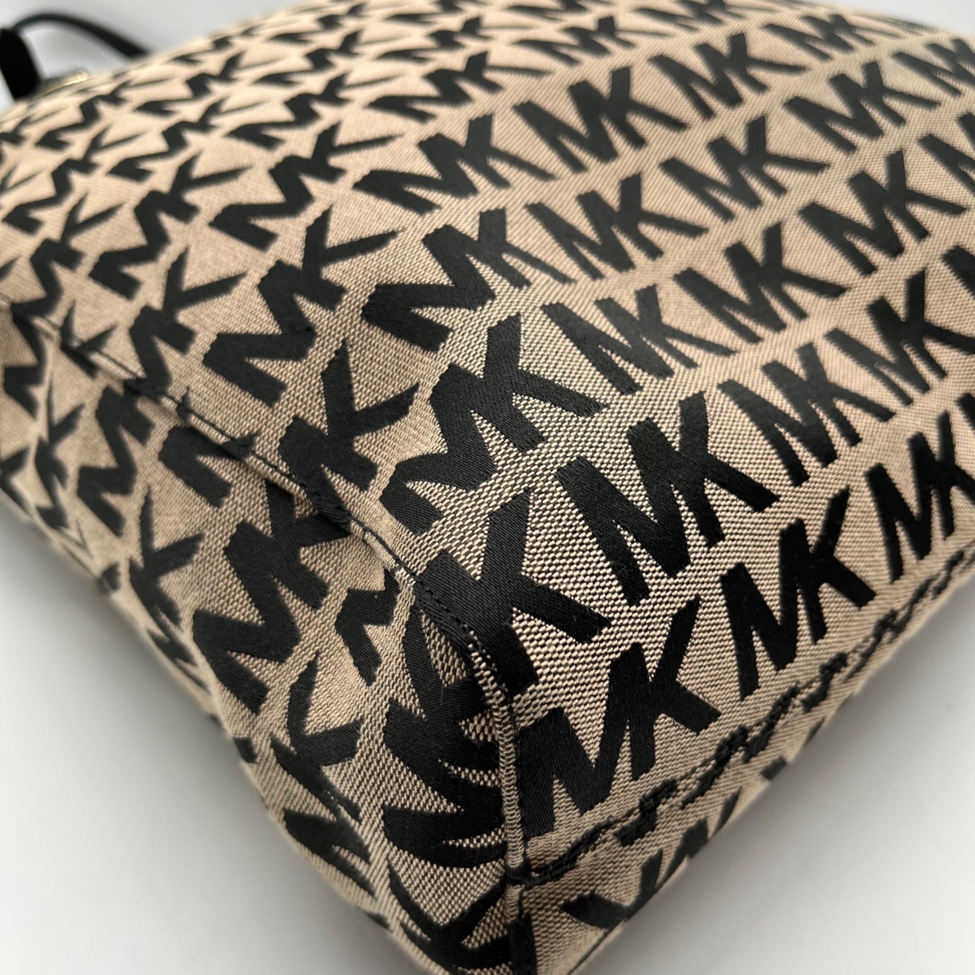 Michael Kors Khaki &amp; Black Logo Print Canvas Jet Set Tote Bag