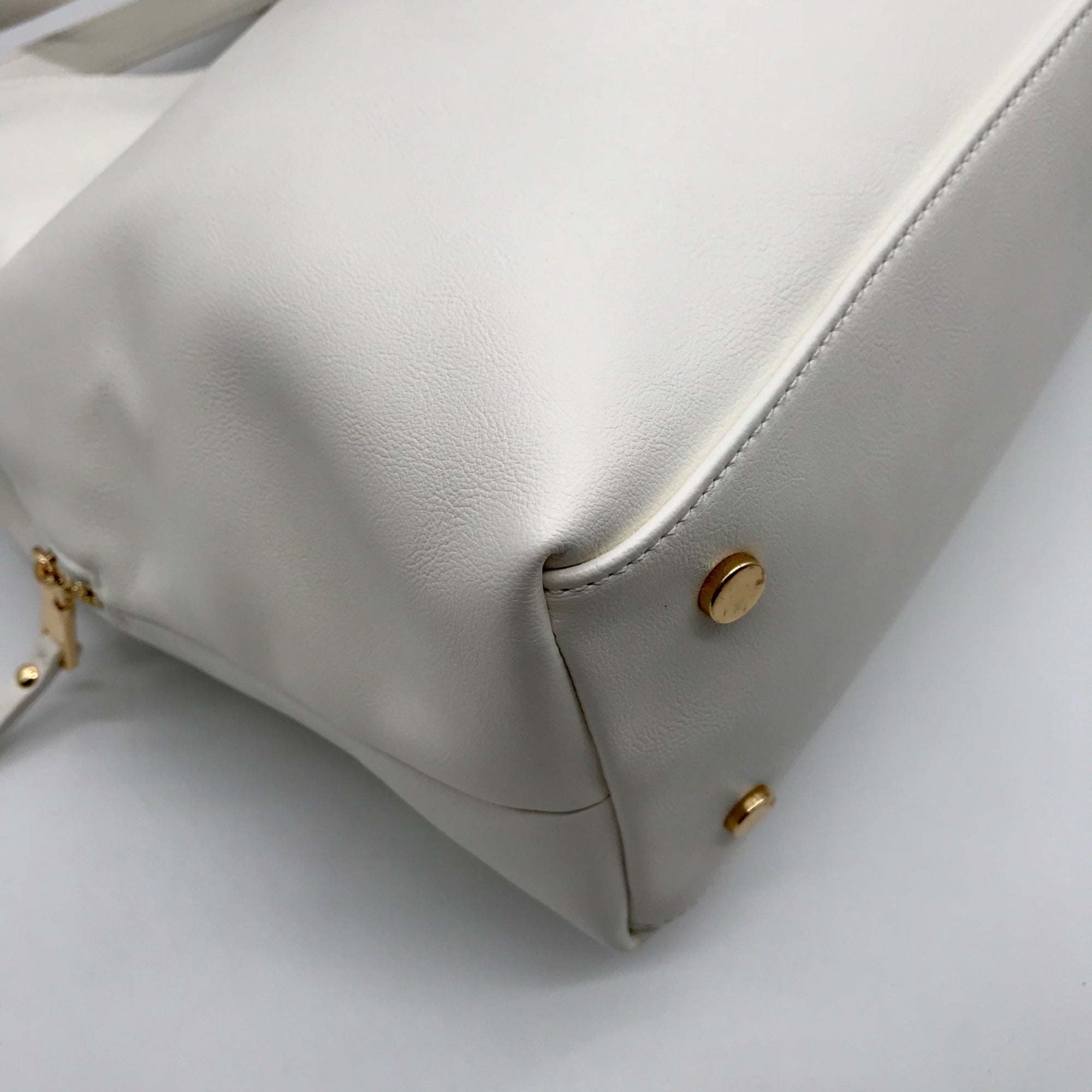 I.N.C. International Concepts Vanilla Trippii Chain Tote Bag