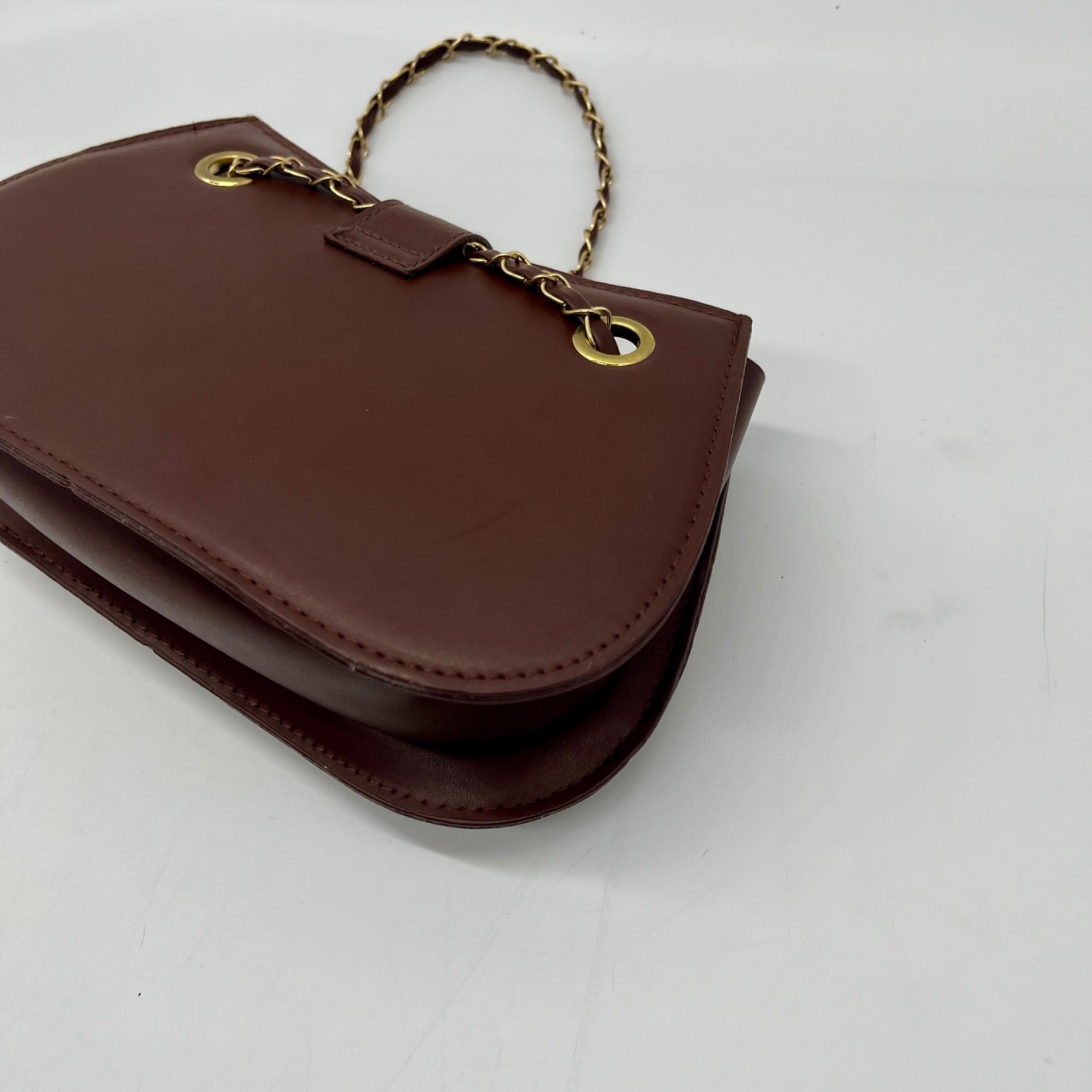 MMS Brand  White/Brown Faux Leather Quilted Chain Shoulder Bag