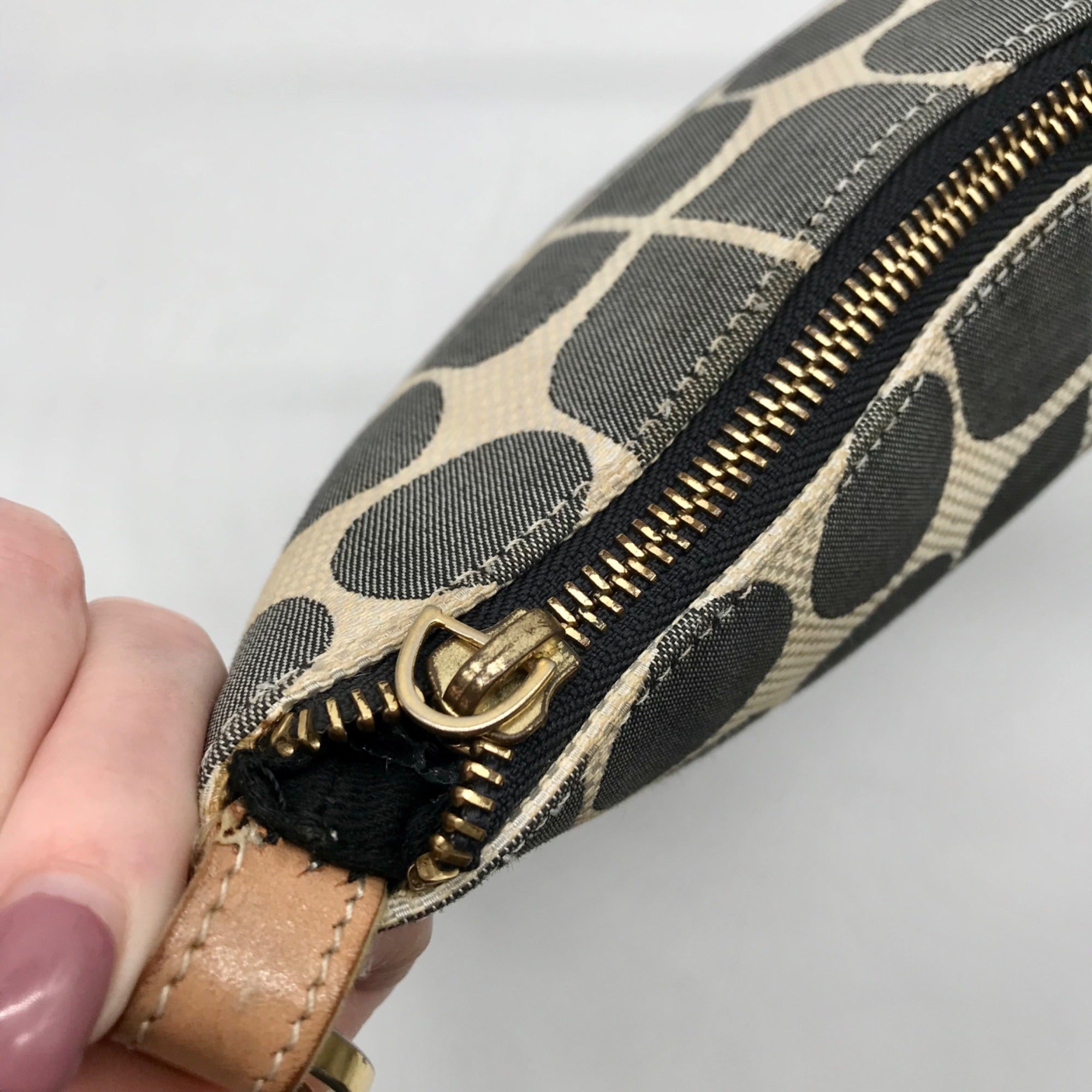 Kate Spade Gray Canvas Vintage Geometric Print Shoulder Bag