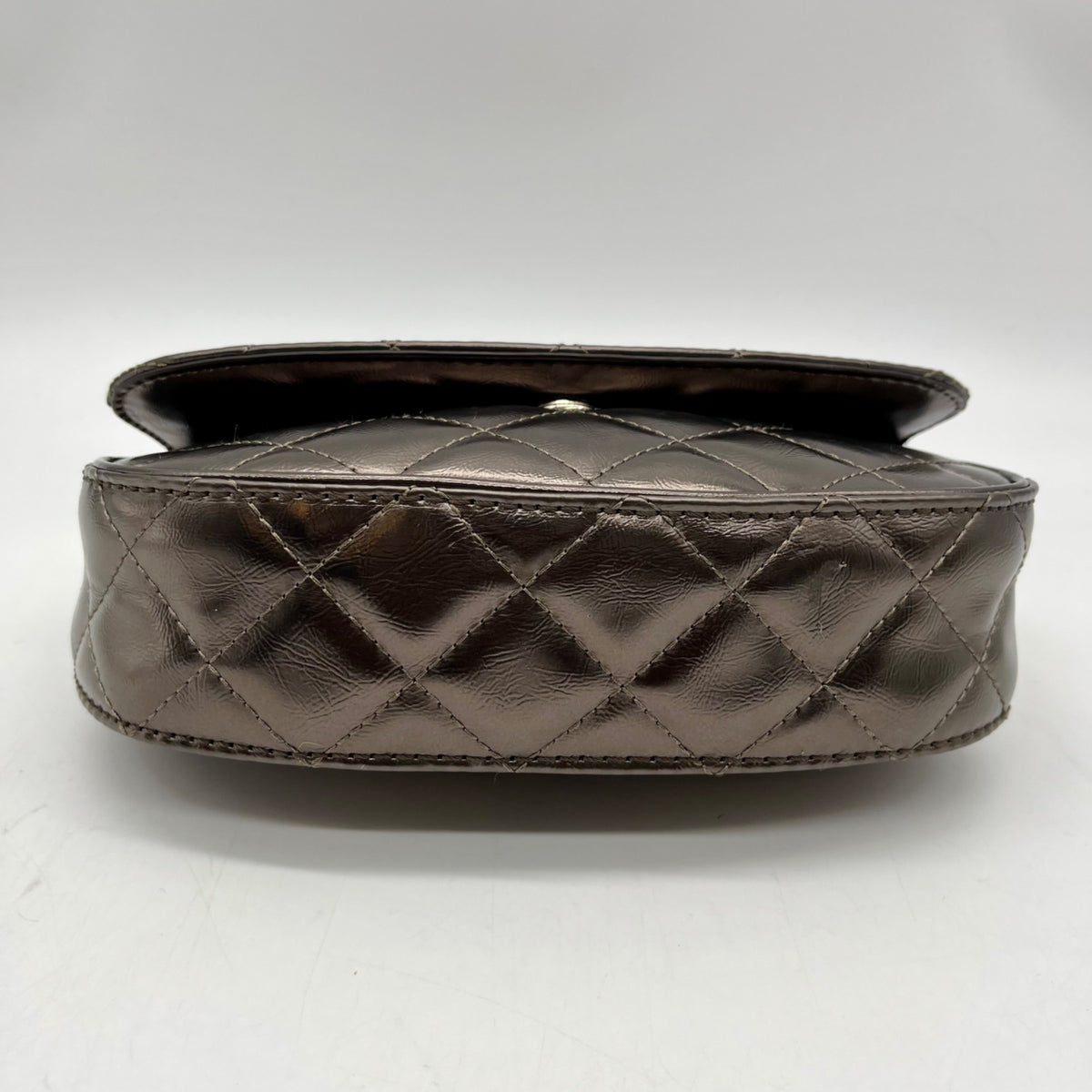 Guess Metallic Tinsley Quilted Flap Clutch