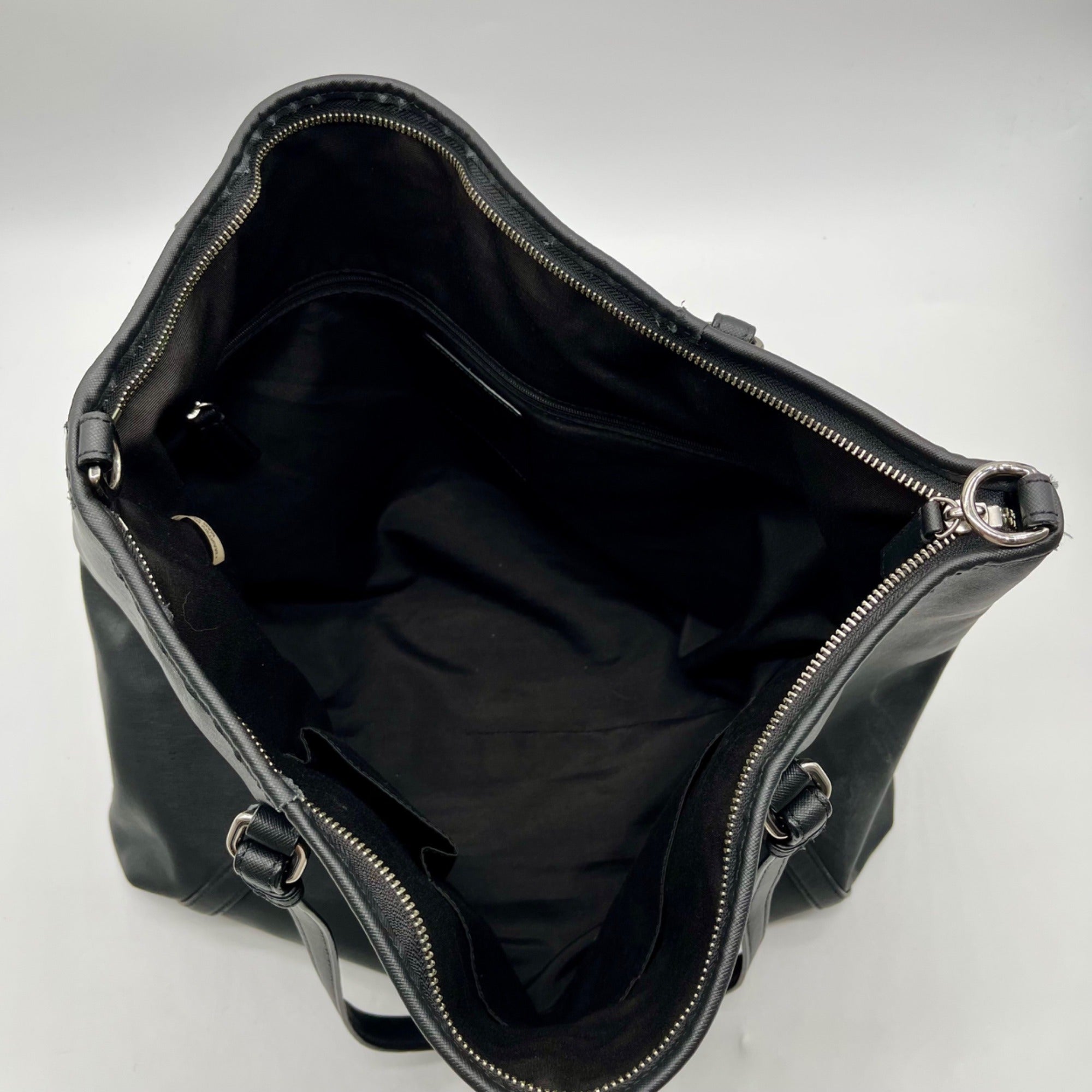 Coach Black Peyton Leather Shoulder Bag-F77606