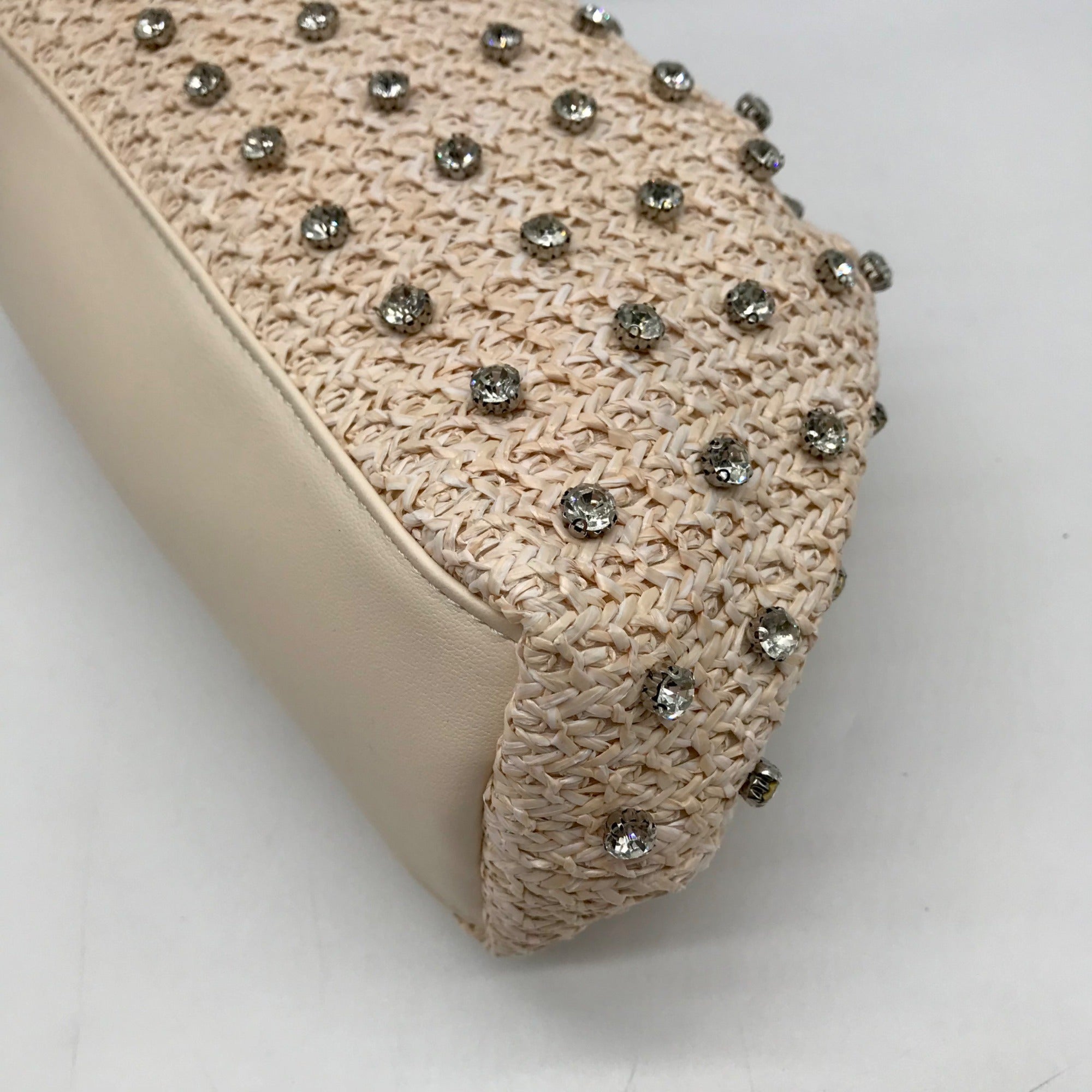 Urban Expressions Ivory Nikita Clutch