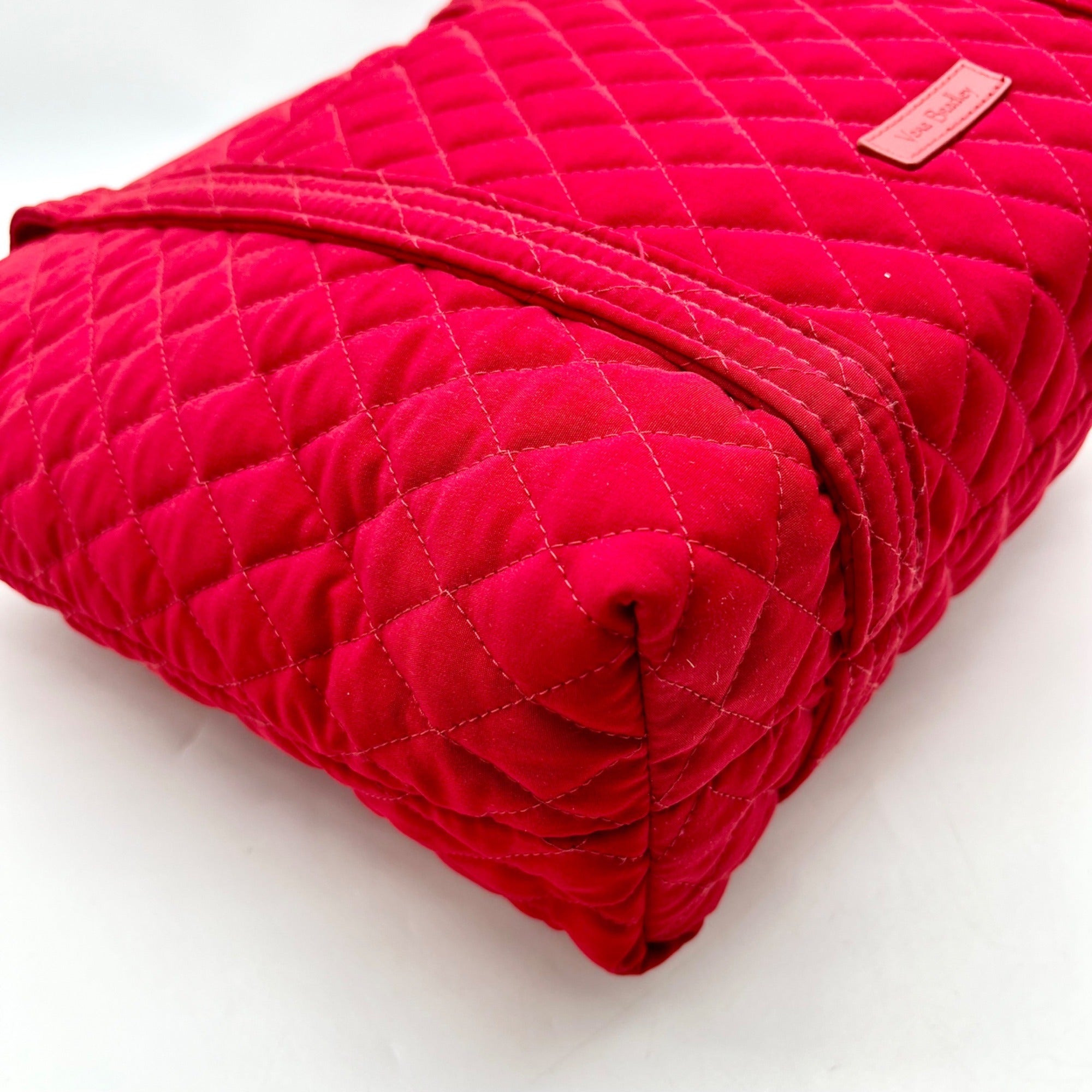 Vera Bradley Red Quilted Fabric Vera Shoulder Bag