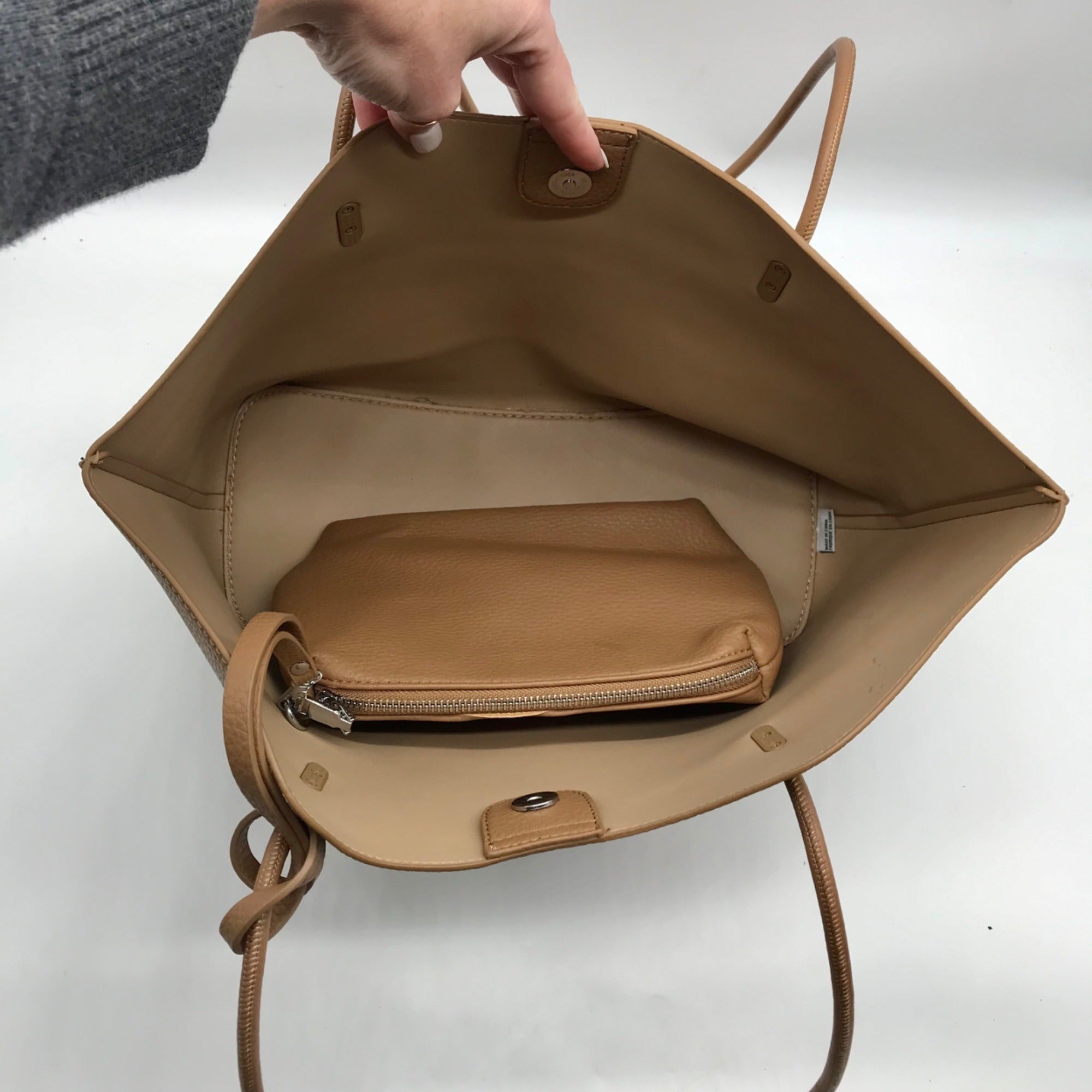 Antik Kraft Brown Leather Hobo Bag