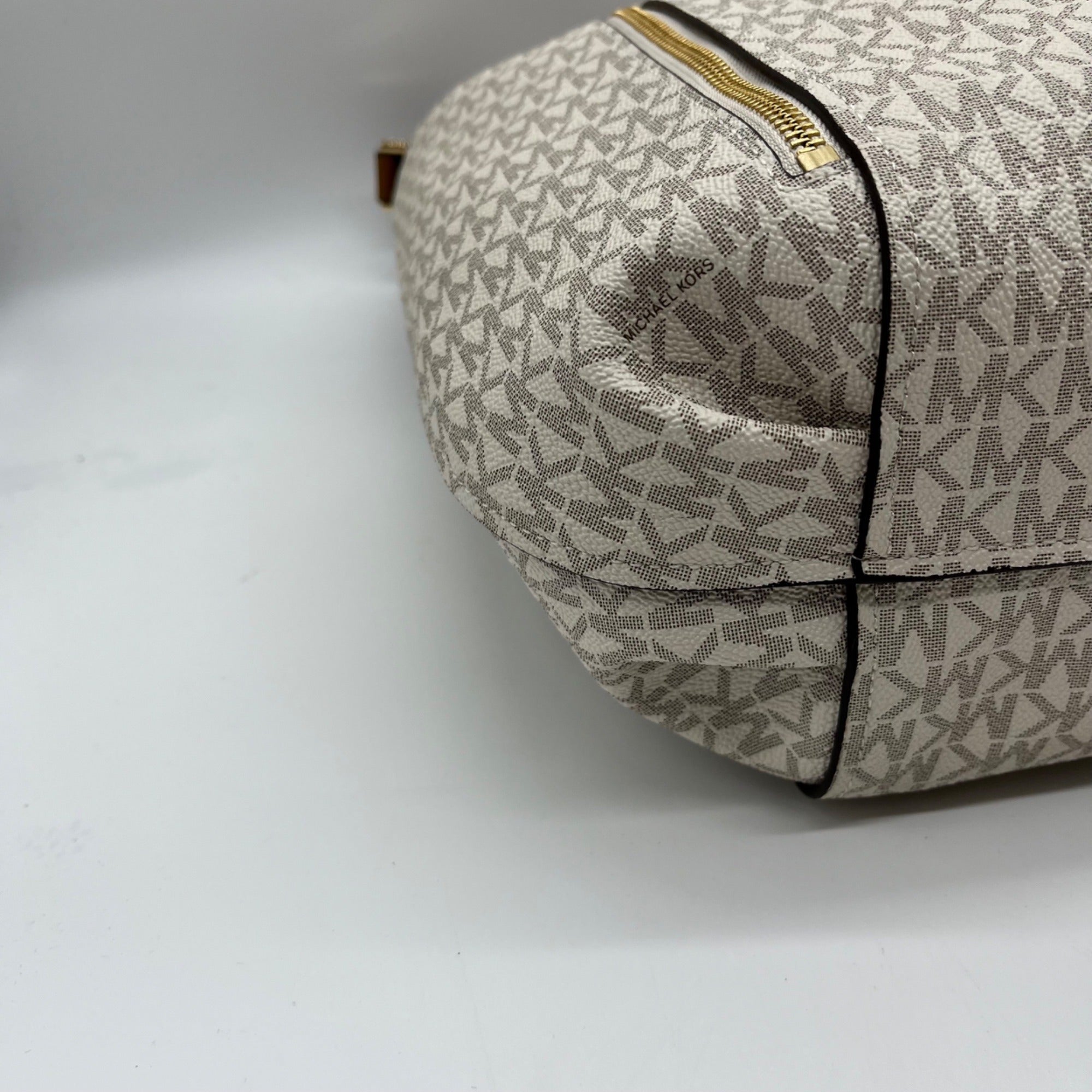 Michael Kors Addie Extra Large Vanilla Canvas Hobo Shoulder Bag