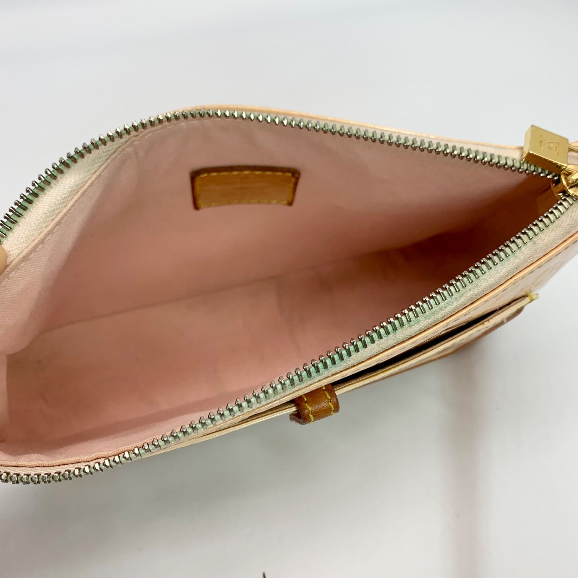 Louis Vuitton Noisette Beige Monogram Vernis Mallory Square Bag