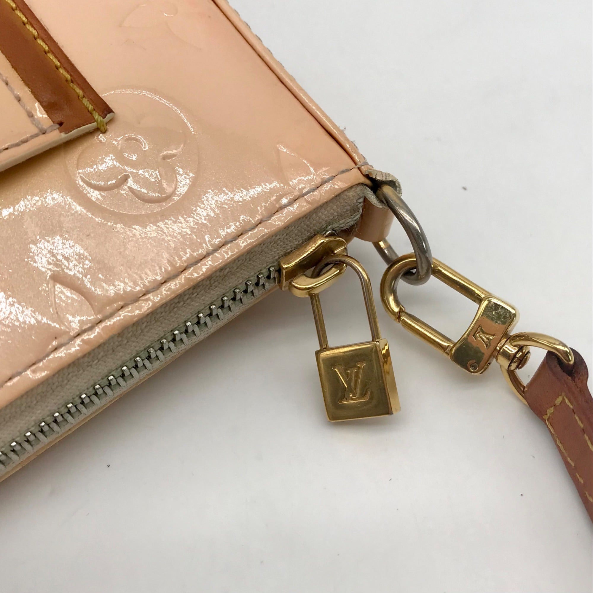 Louis Vuitton Noisette Beige Monogram Vernis Mallory Square Bag