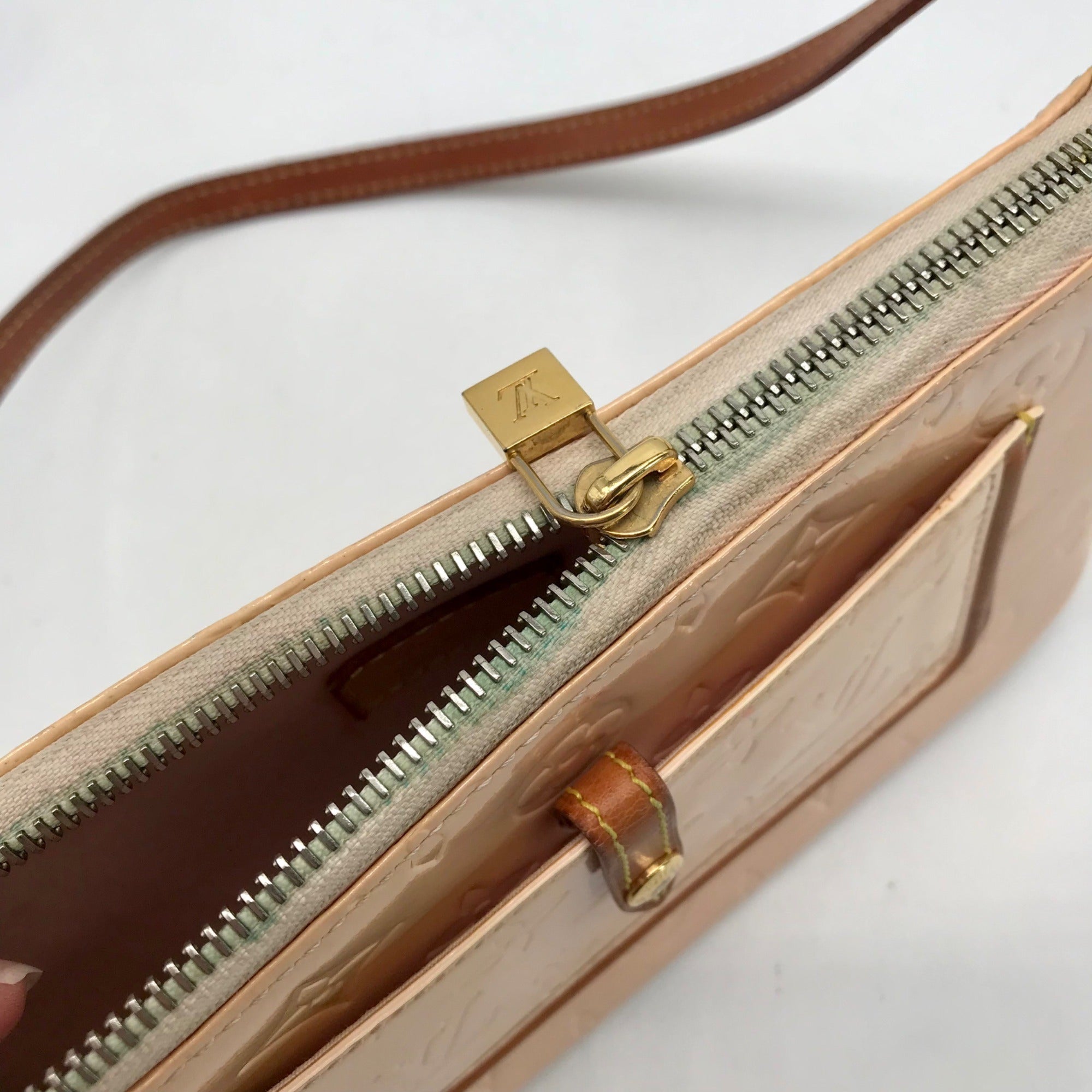 Louis Vuitton Noisette Beige Monogram Vernis Mallory Square Bag