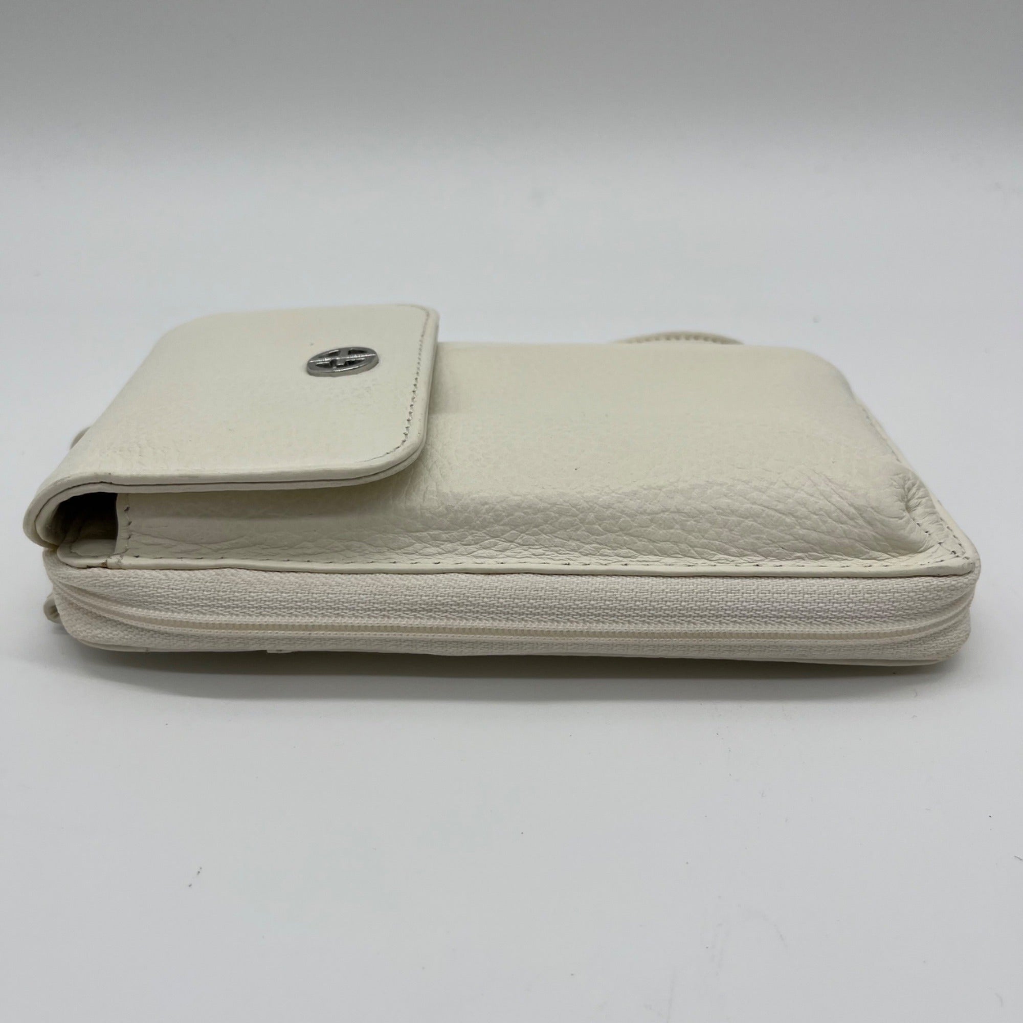 Giani Bernini White Softy Leather Tech Crossbody Wallet