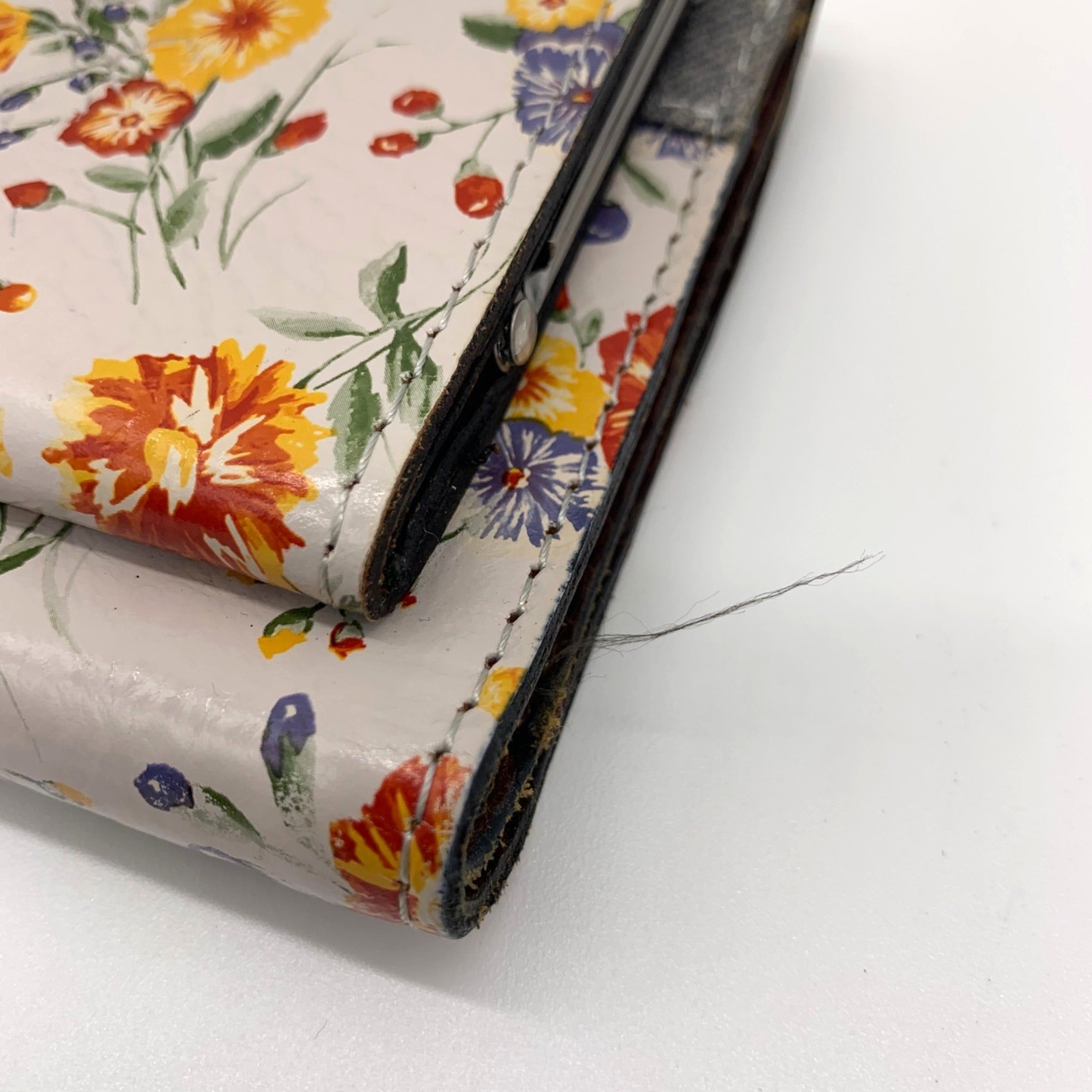 Patricia Nash Gray Mini Meadows Floral Print Bi-Fold Wallet