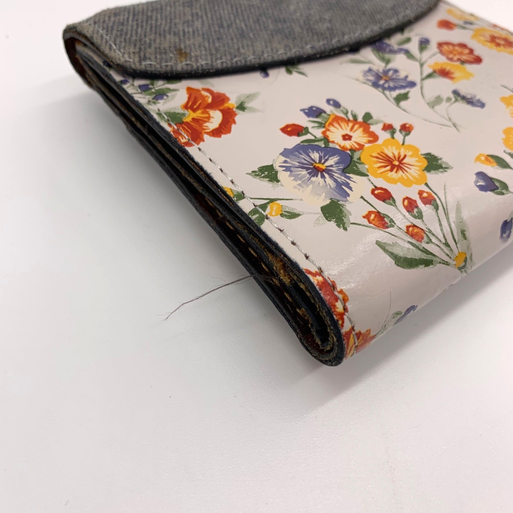 Patricia Nash Gray Mini Meadows Floral Print Bi-Fold Wallet