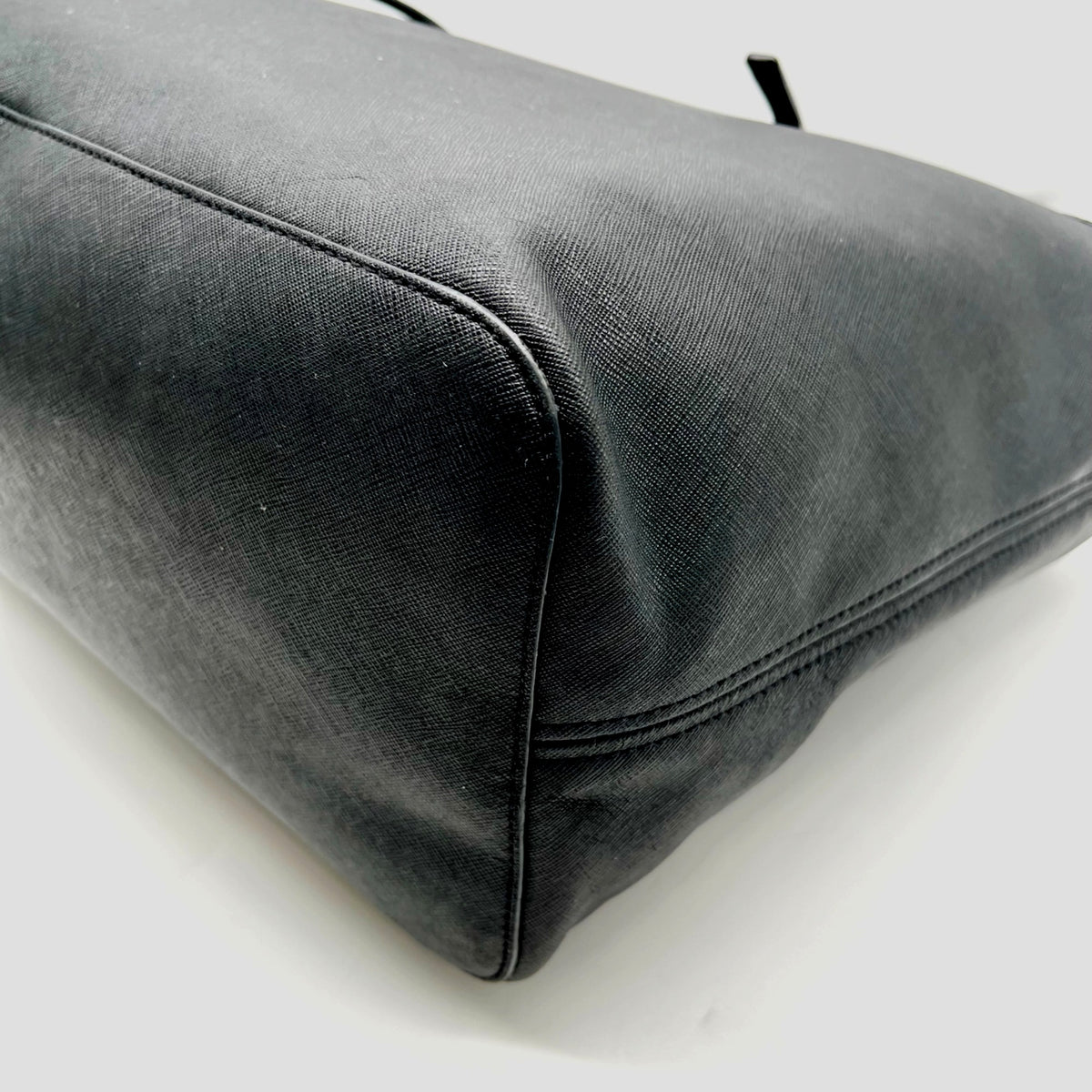 Michael Kors Black Saffiano Leather Jet Set Tote