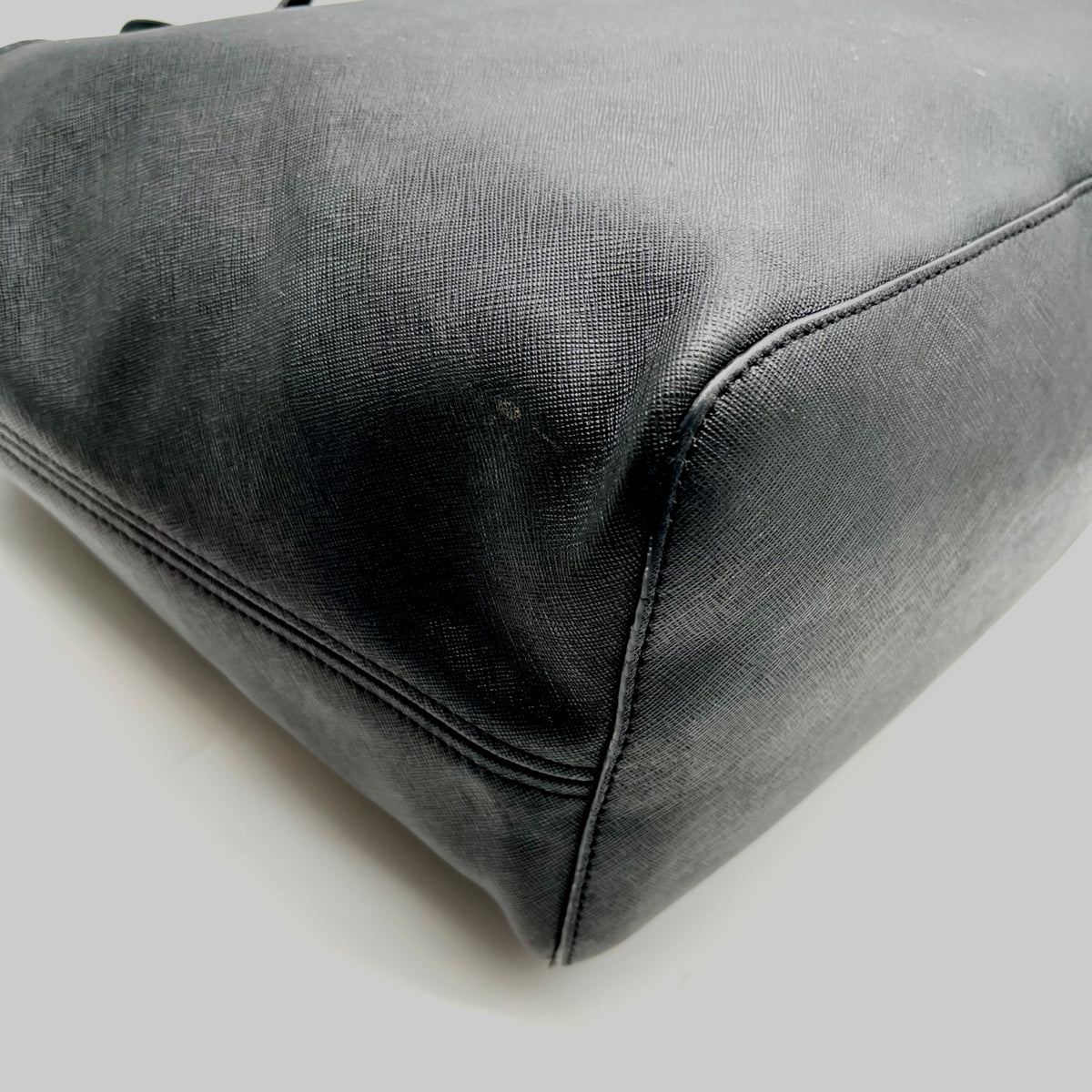 Michael Kors Black Saffiano Leather Jet Set Tote