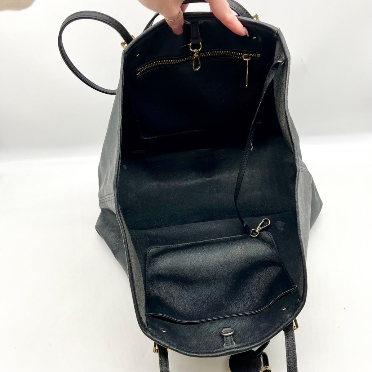 Michael Kors Black Saffiano Leather Jet Set Tote