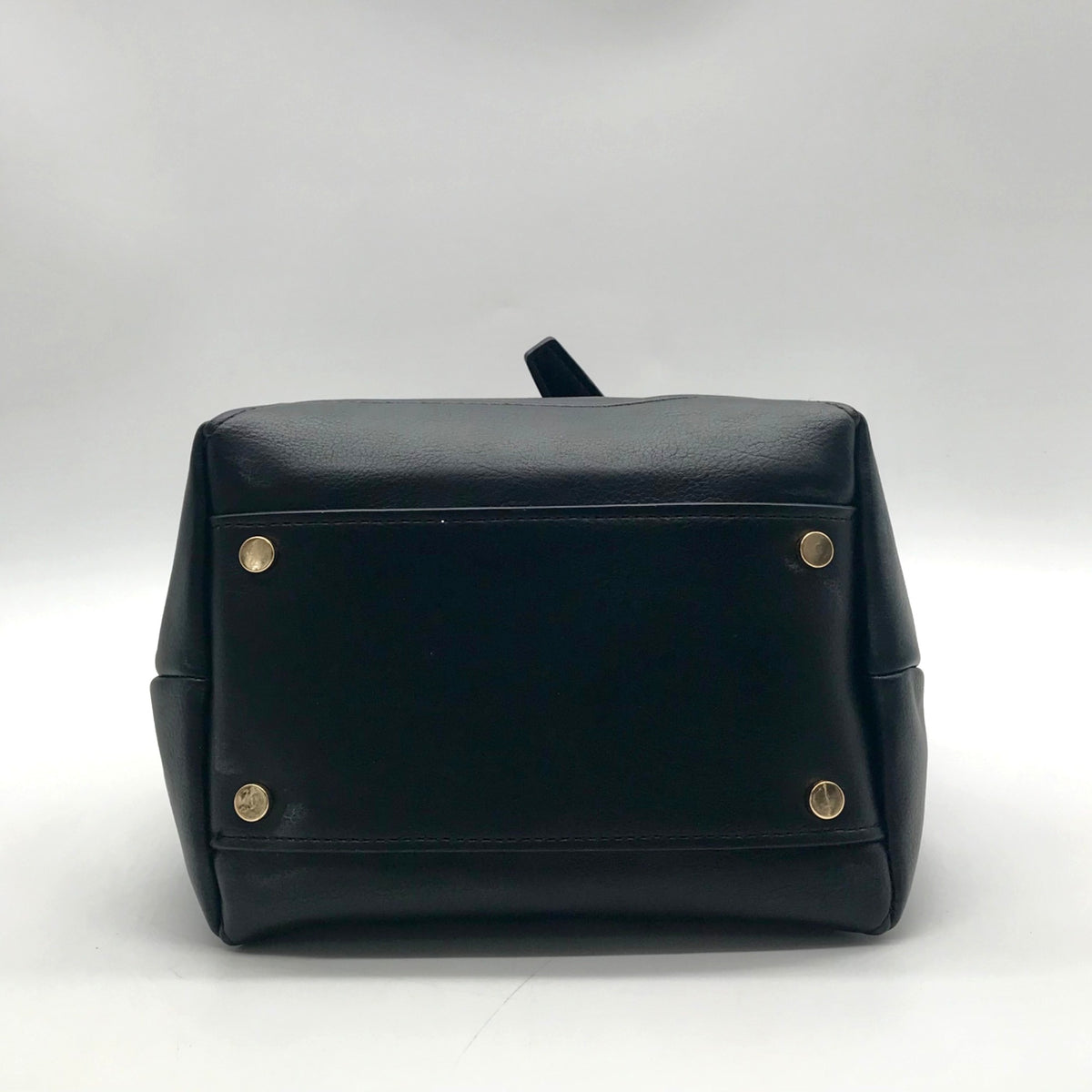 International Concepts Black Leather Nailaa Belted Crossbody