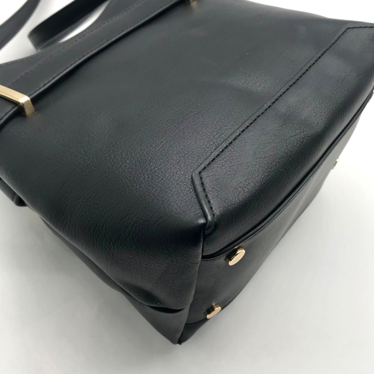 International Concepts Black Leather Nailaa Belted Crossbody