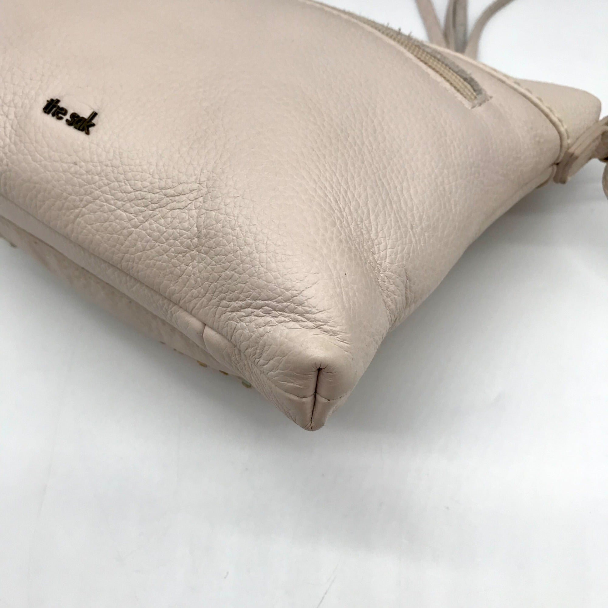 The Sak Off-White Pebbled Leather Sanibel Crossbody Bag