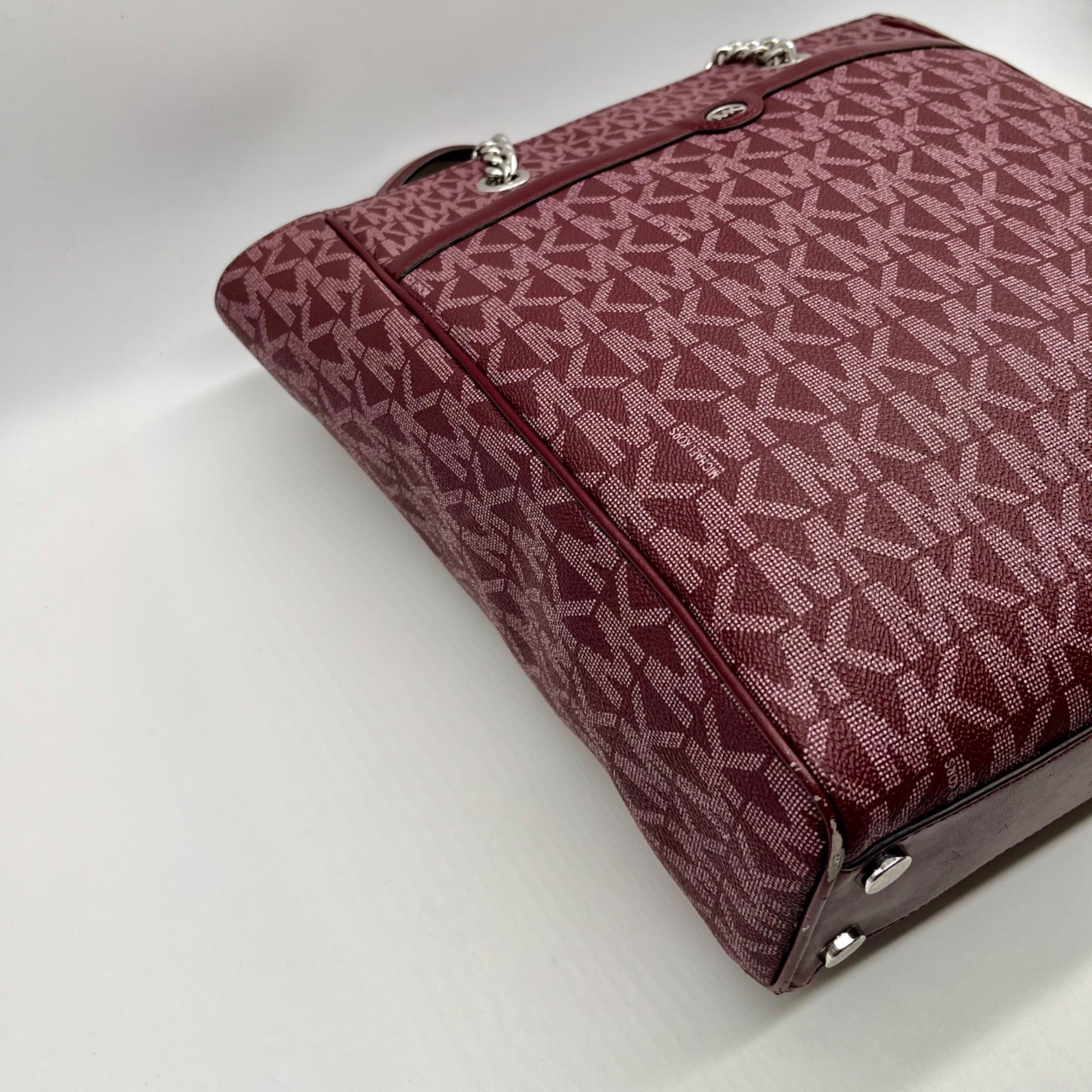 Michael Kors Purple Monogram Blaire Large Logo Chain Tote Bag