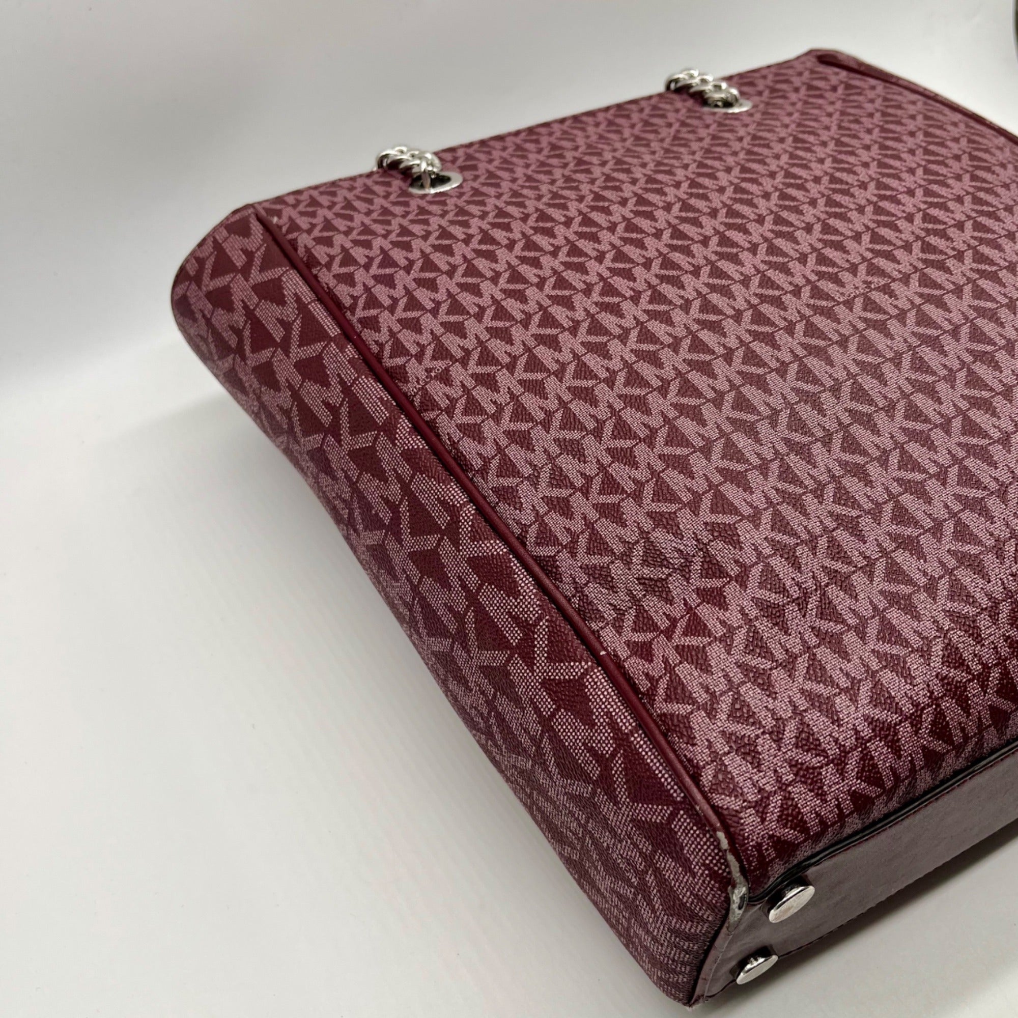 Michael Kors Purple Monogram Blaire Large Logo Chain Tote Bag