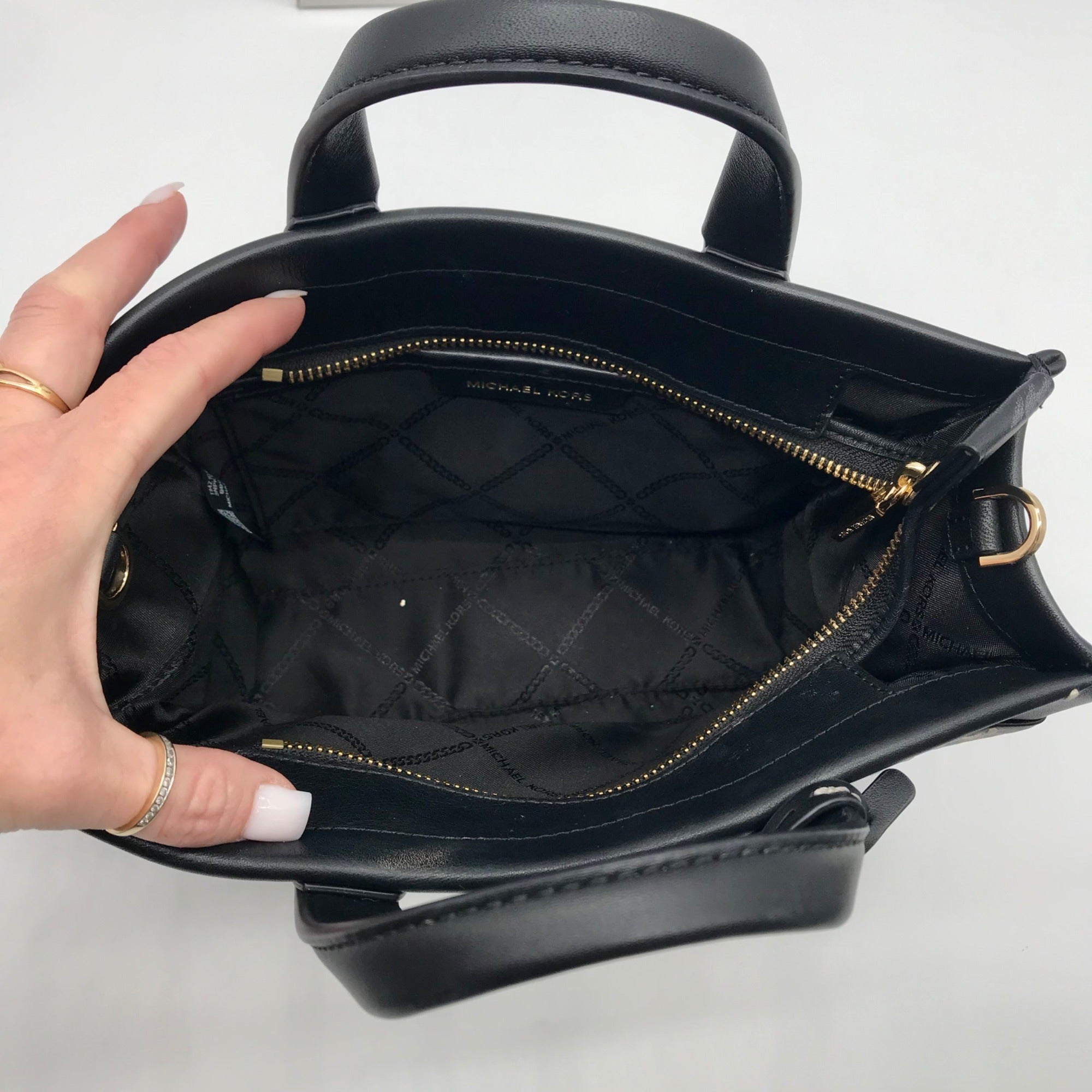 Michael Kors Black Leather Small East West Gigi Messenger Tote