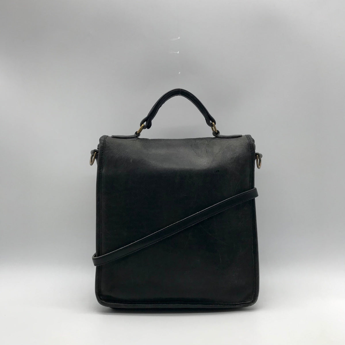 Coach Black Glove Leather Vintage Station Bag 6017