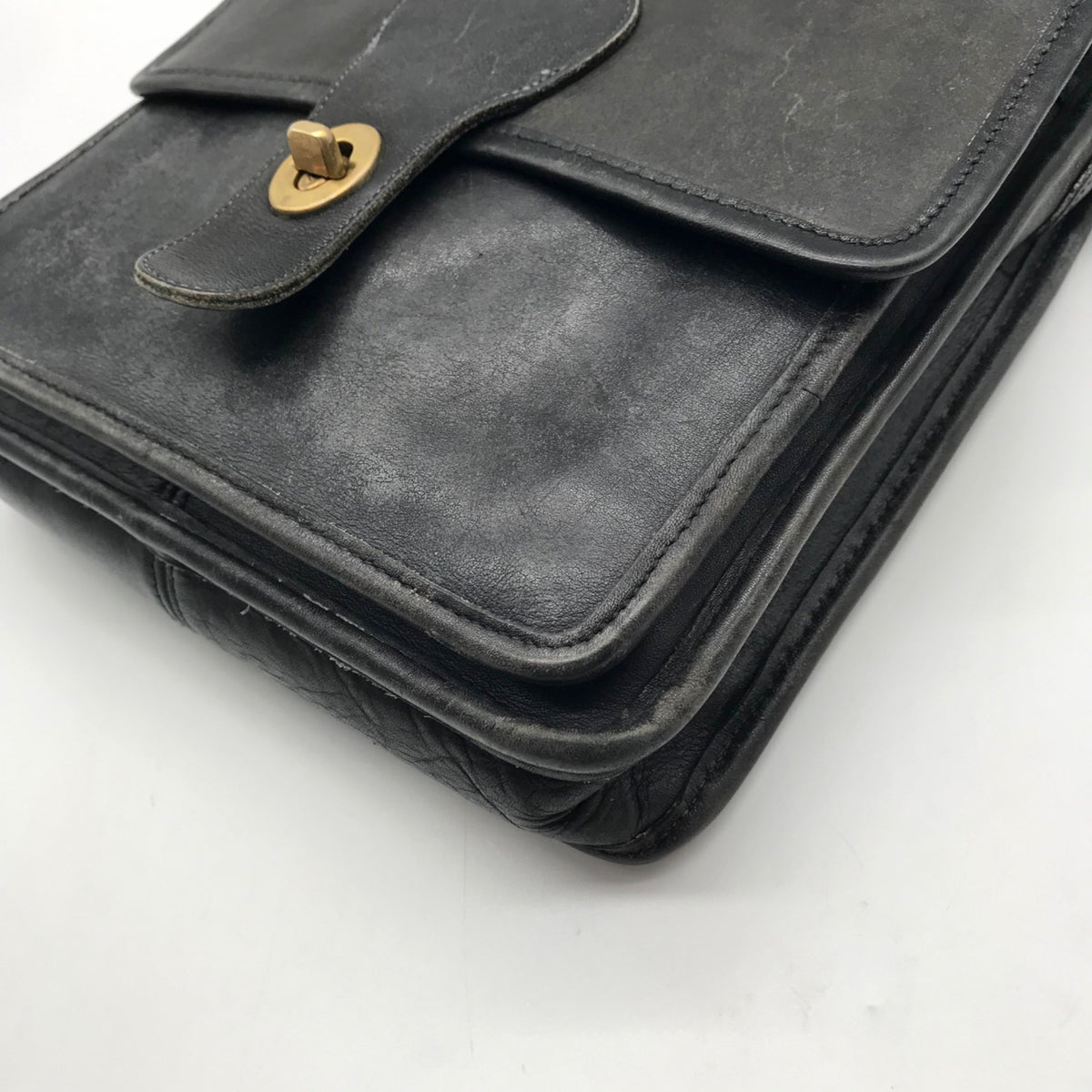 Coach Black Glove Leather Vintage Station Bag 6017