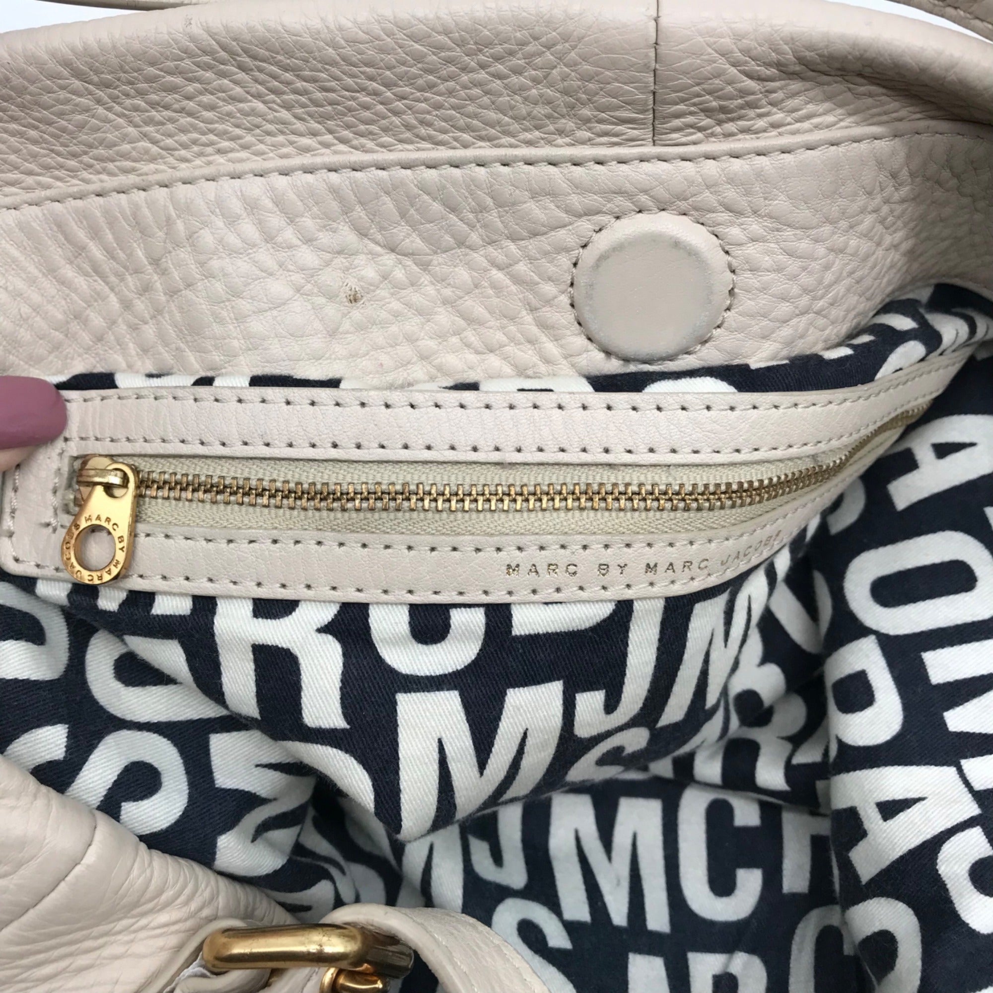 Marc Jacobs Ivory Pebbled Leather Workwear Shoulder Bag