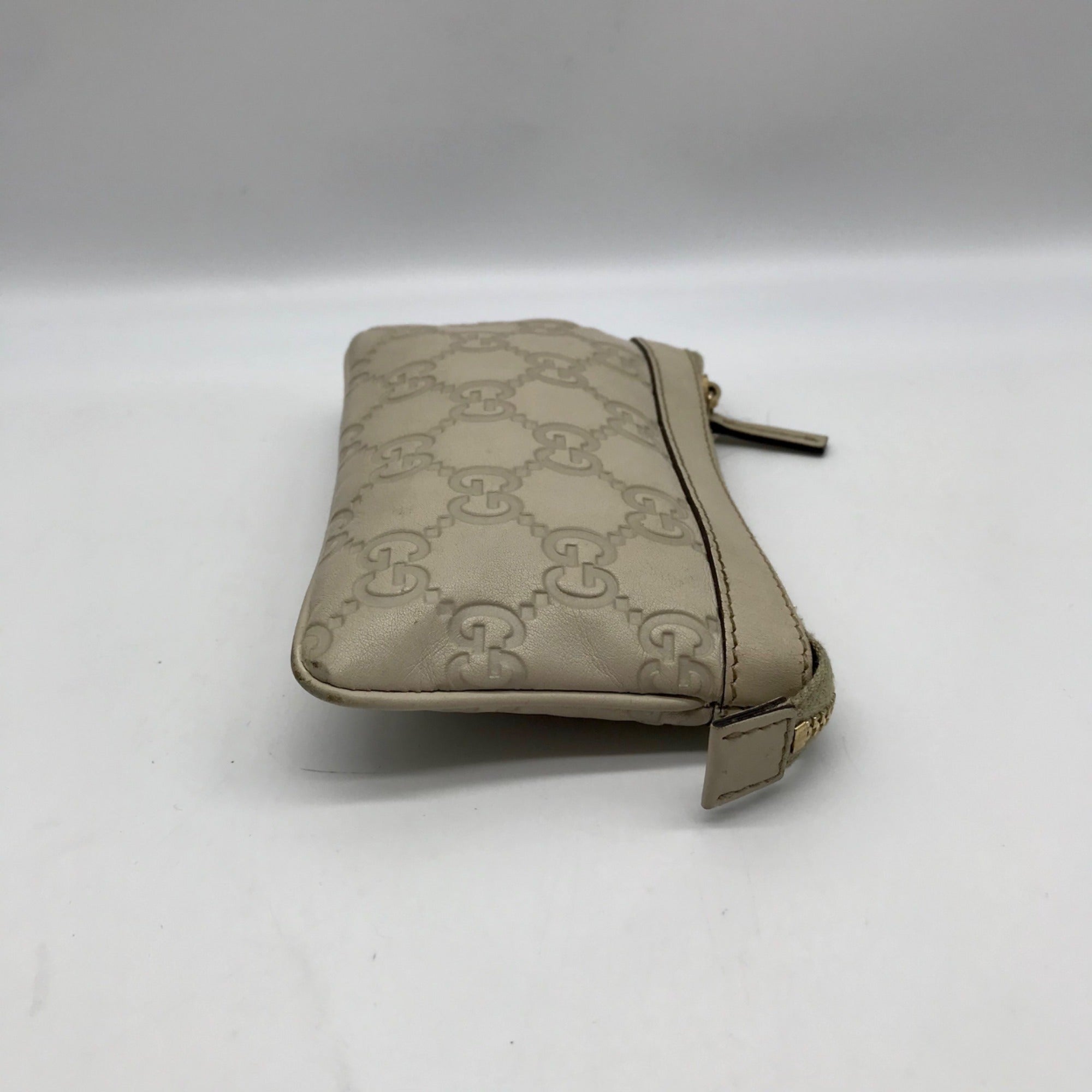 Gucci Off-White Monogram Leather Zip Wallet