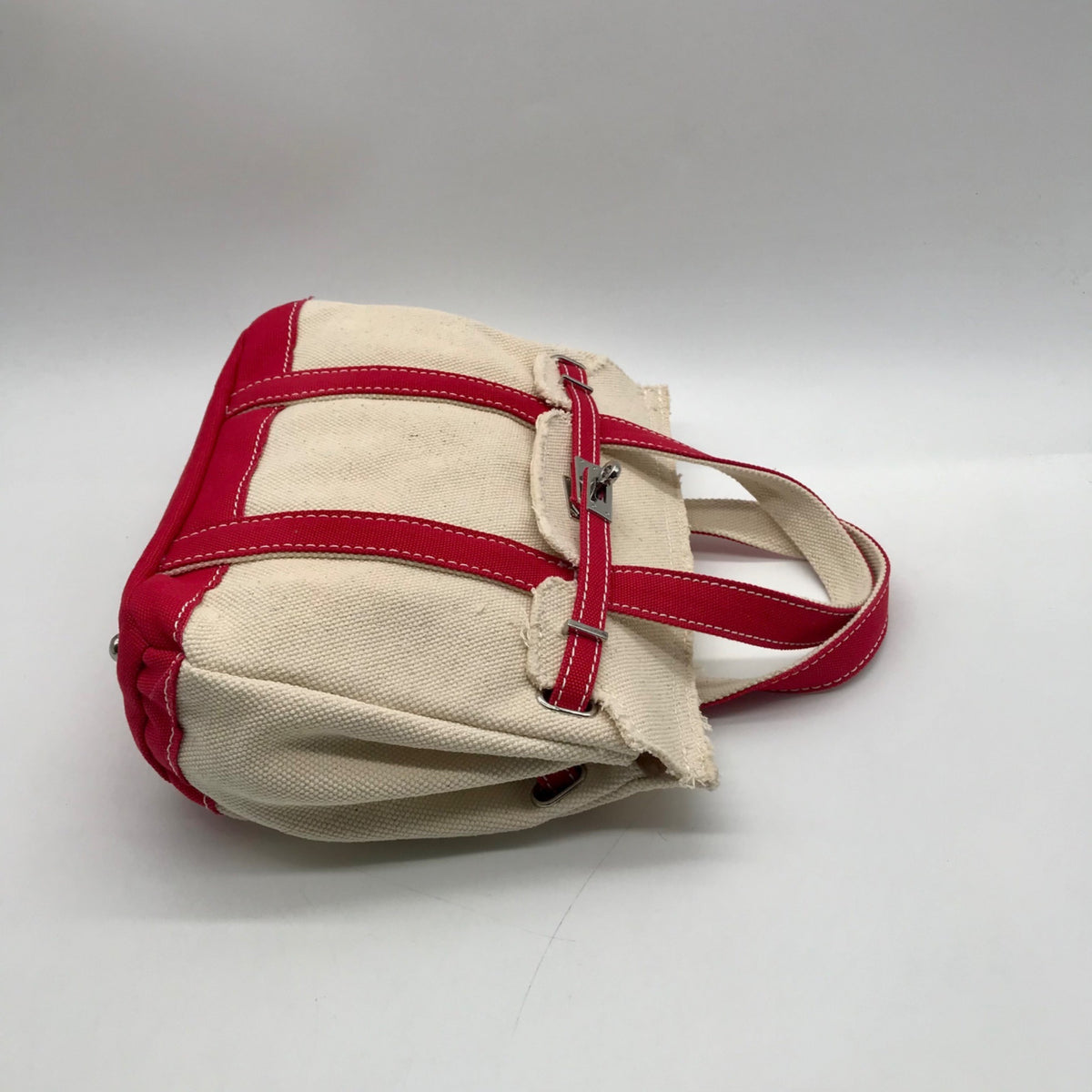 Sunwin Beige And Red Colorway Tote Bag