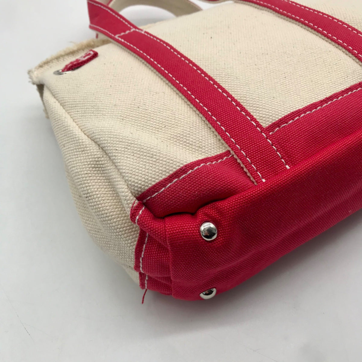 Sunwin Beige And Red Colorway Tote Bag