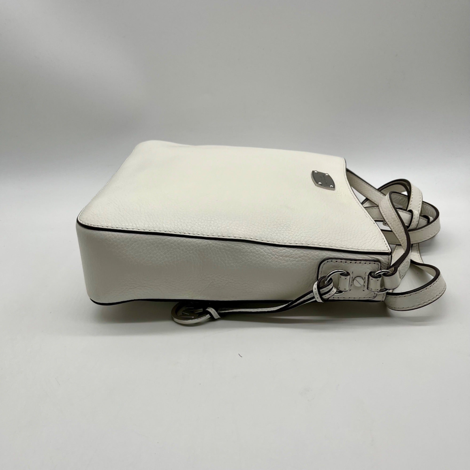 Micheal Kors Bedford White Pebbled Leather Crossbody
