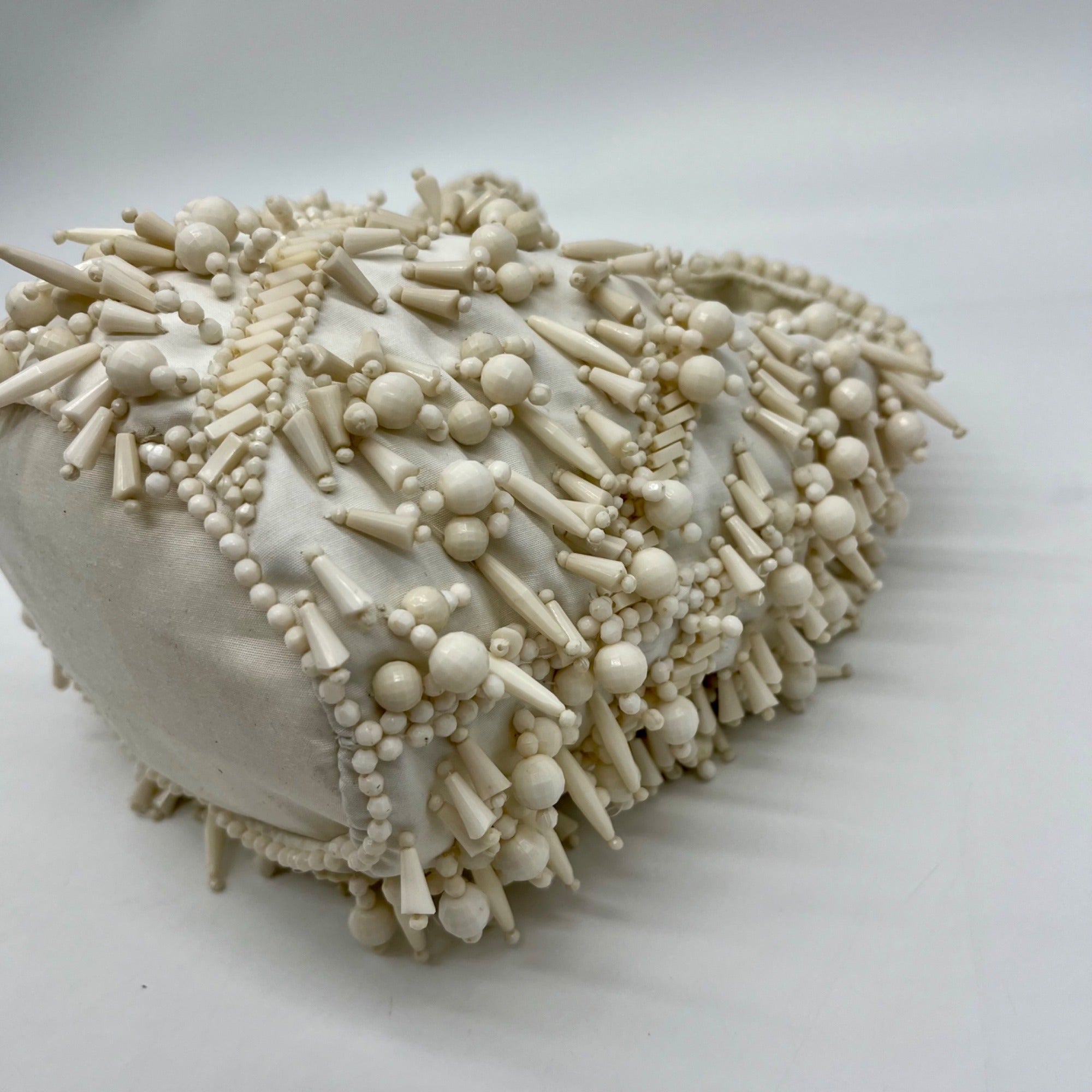 Antik Kraft White Meera Beaded Shoulder Bag