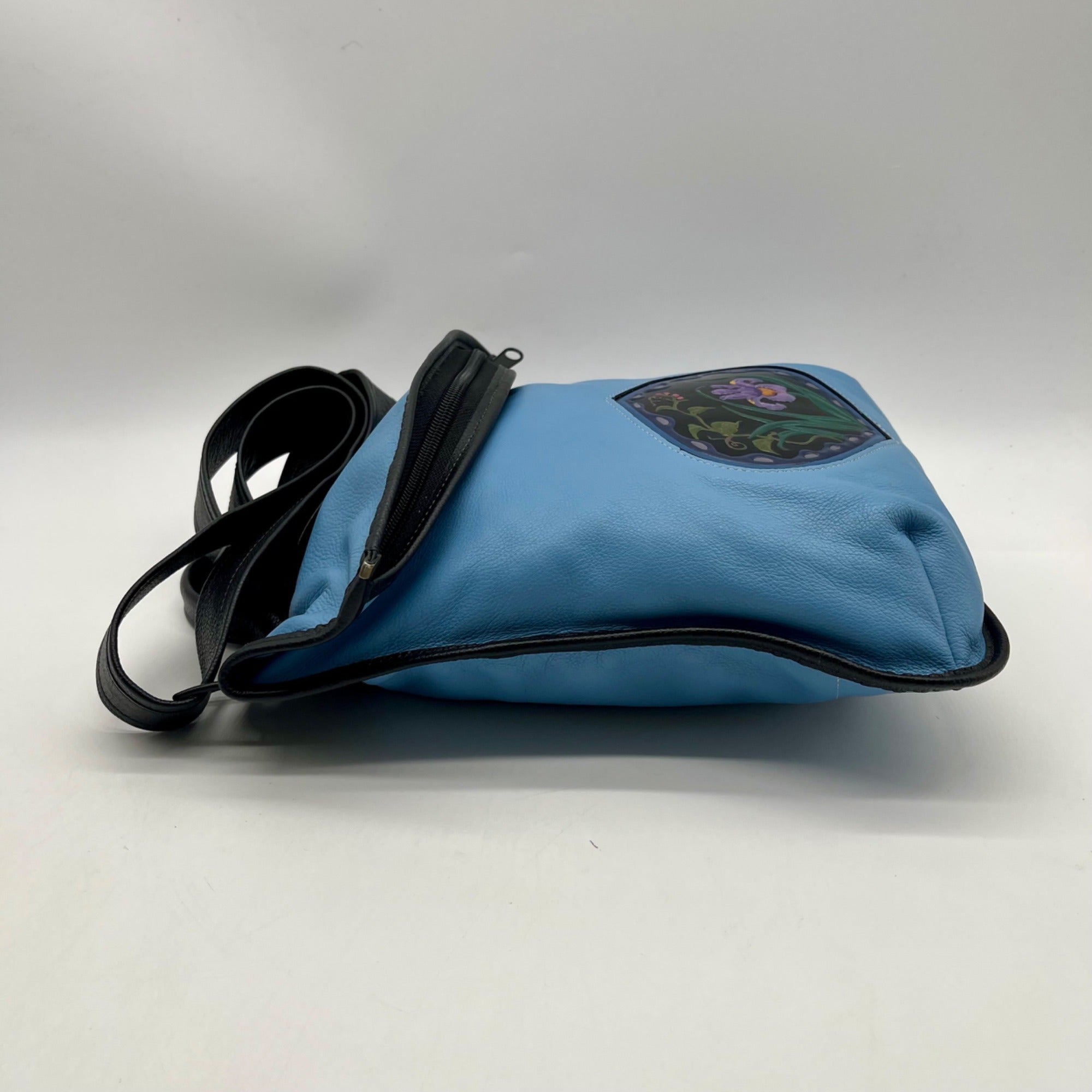 Turtle Ridge Blue Leather Crossbody Bag