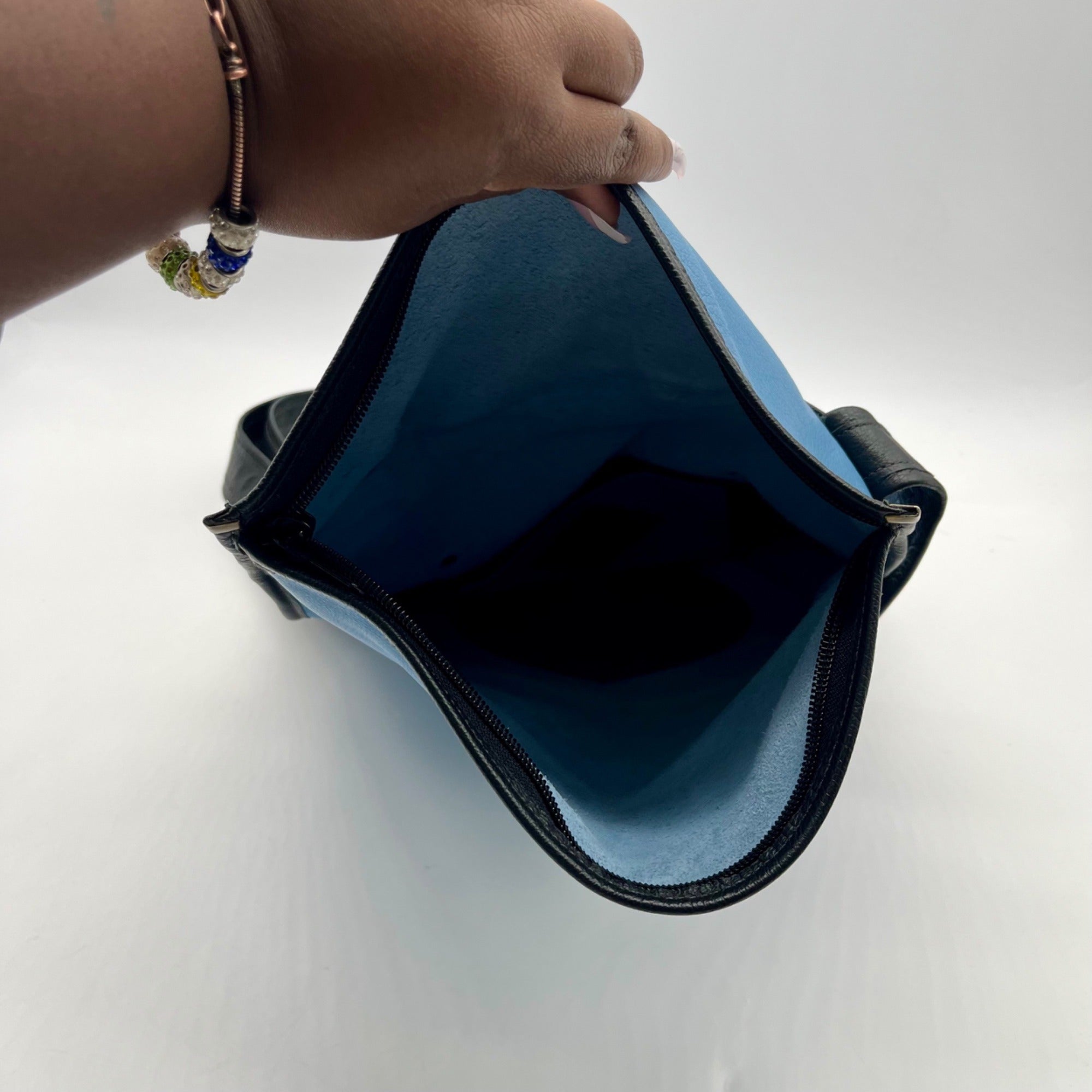 Turtle Ridge Blue Leather Crossbody Bag