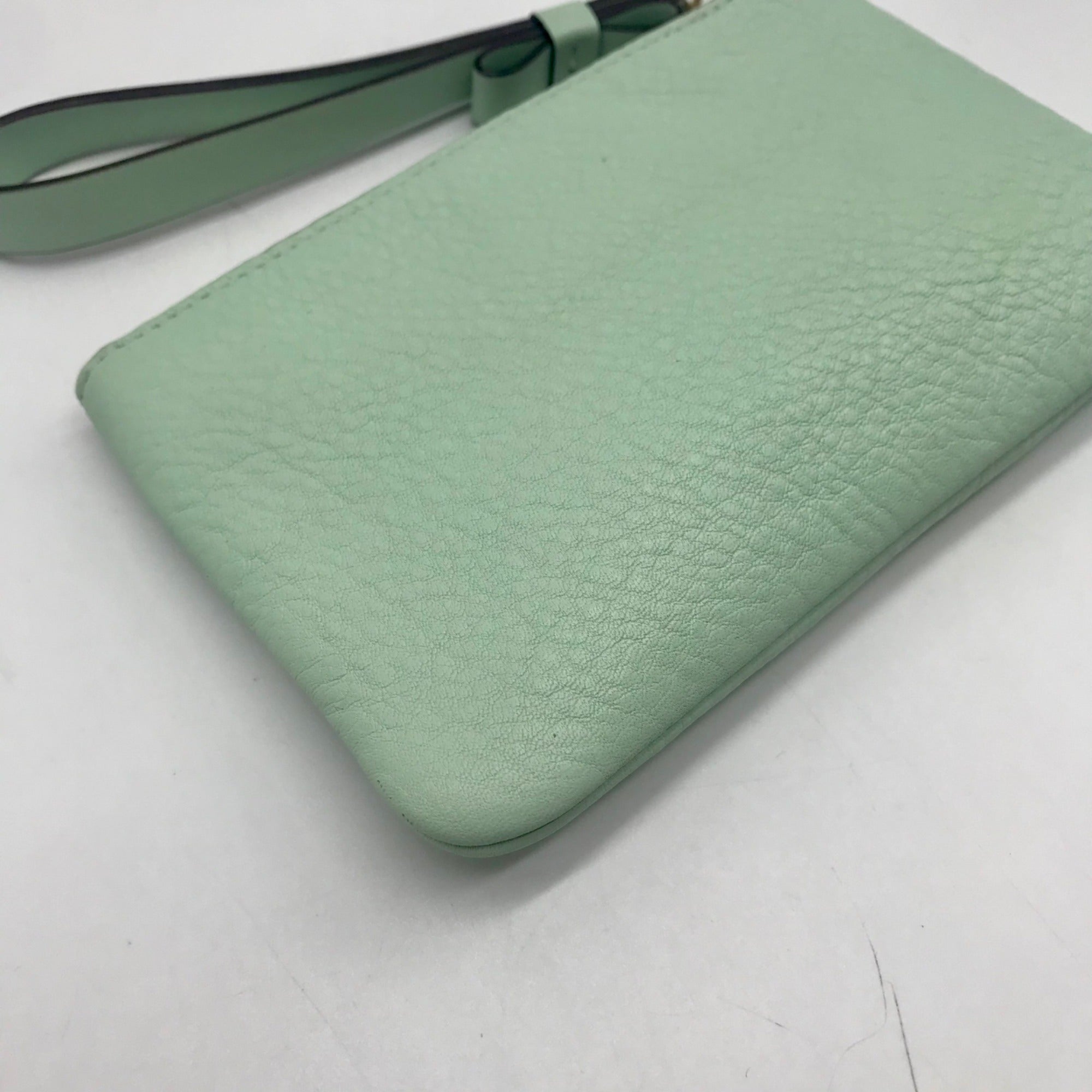 Kate Spade Mint Green Pebbled Leather Leroy Street Bee Wristlet
