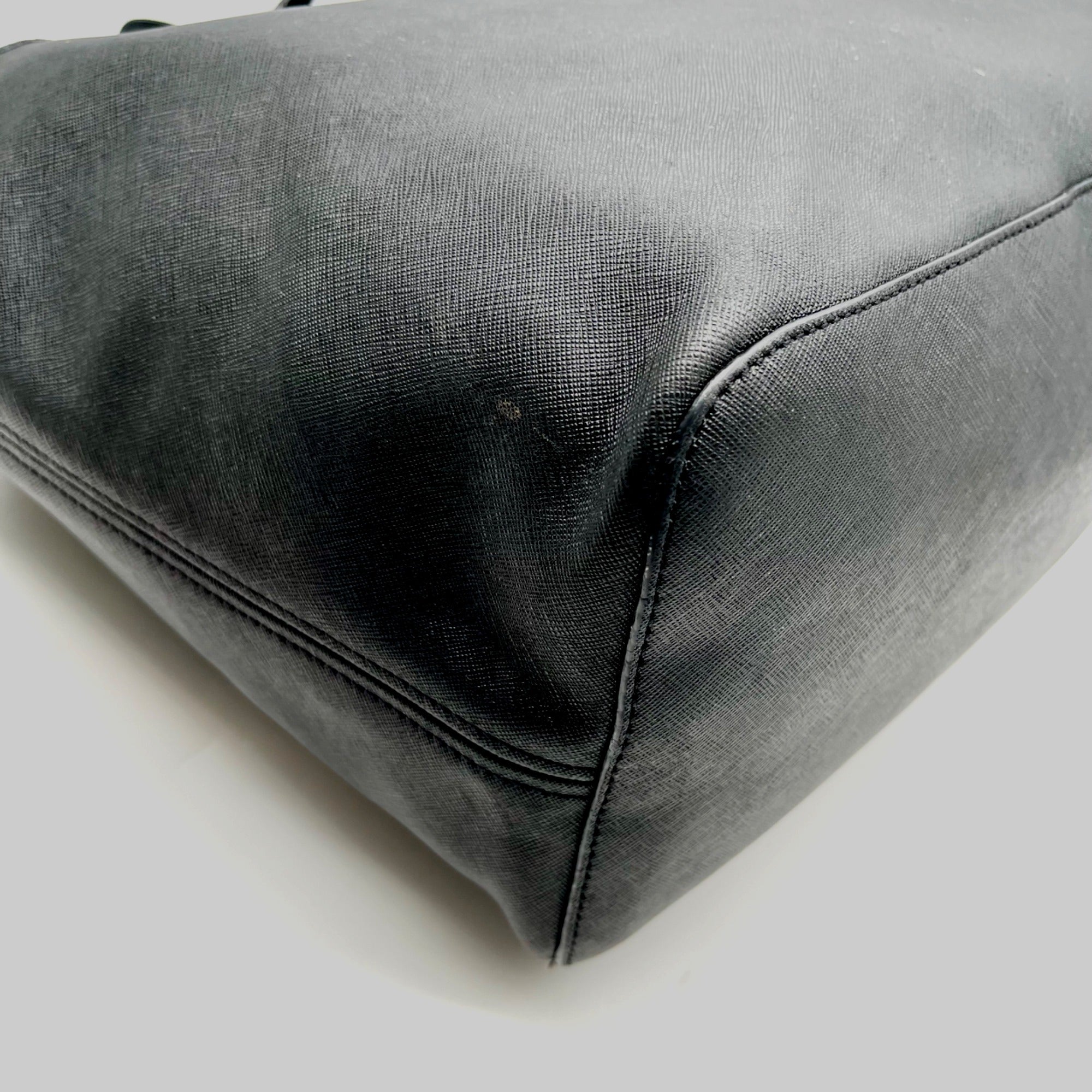 Michael Kors Black Saffiano Leather Jet Set Tote
