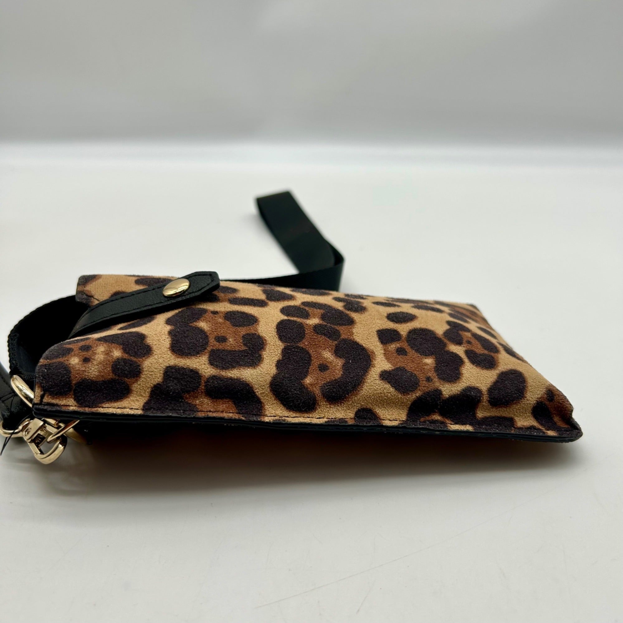 I.n.c. International Concepts Leo/Black Fabric Ashlii Phone Wristlet Crossbody